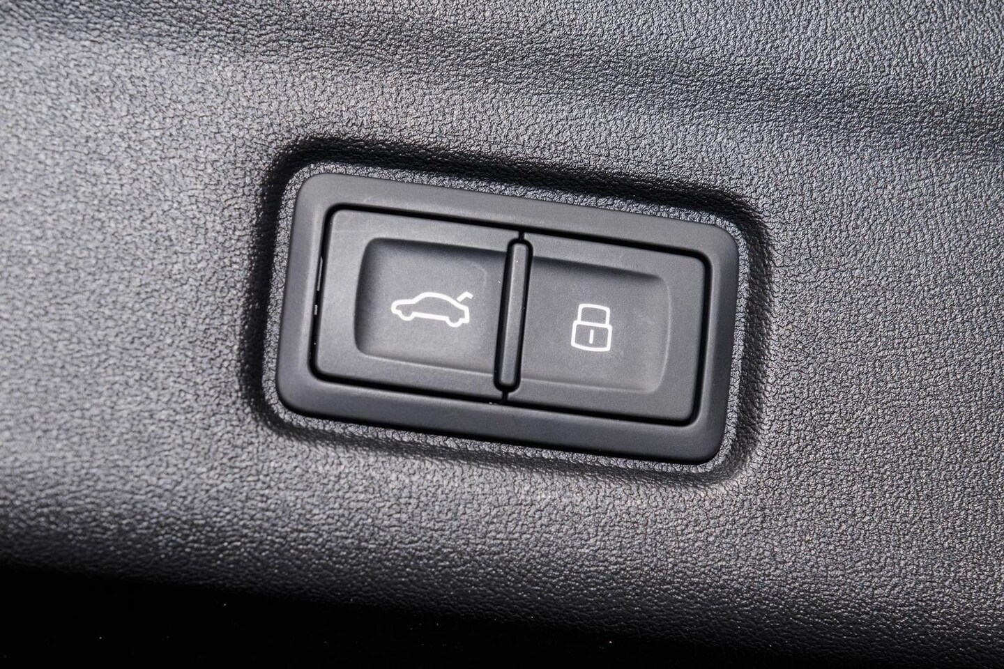 Image about Audi Q6 Sportback e-tron e-tron quattro