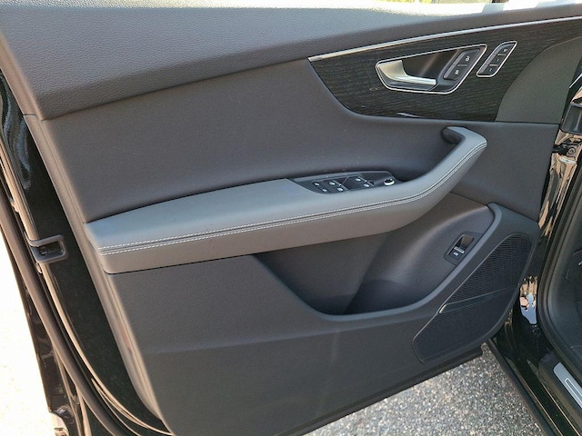 2025 Audi Q7 Premium Plus - Photo 11