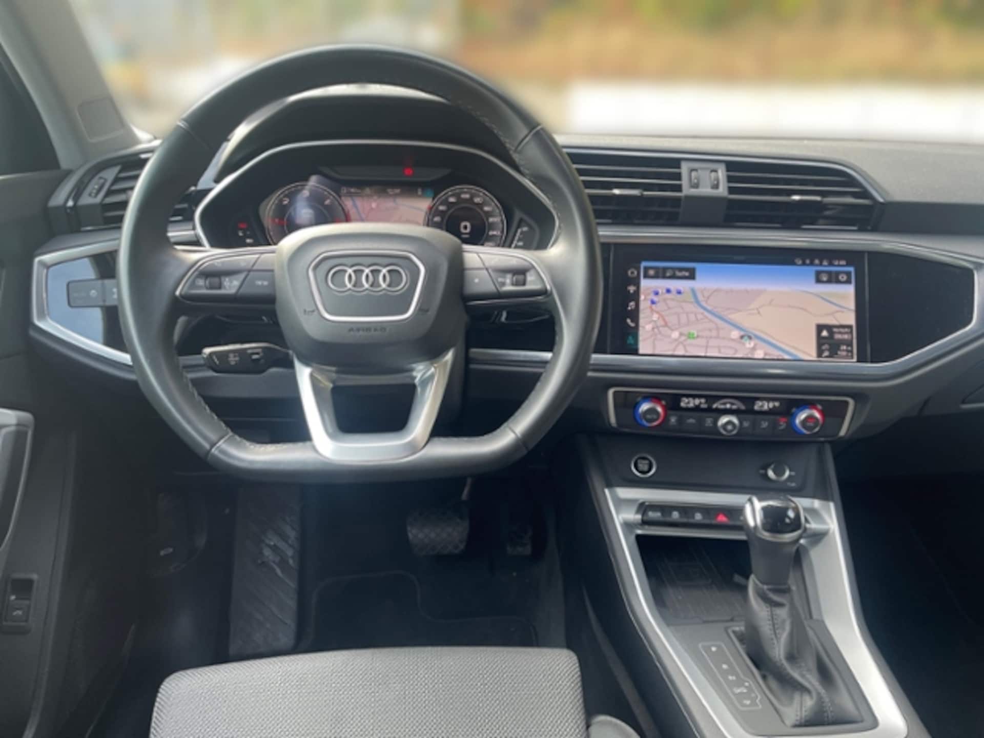 Audi Q3 Sportback S line