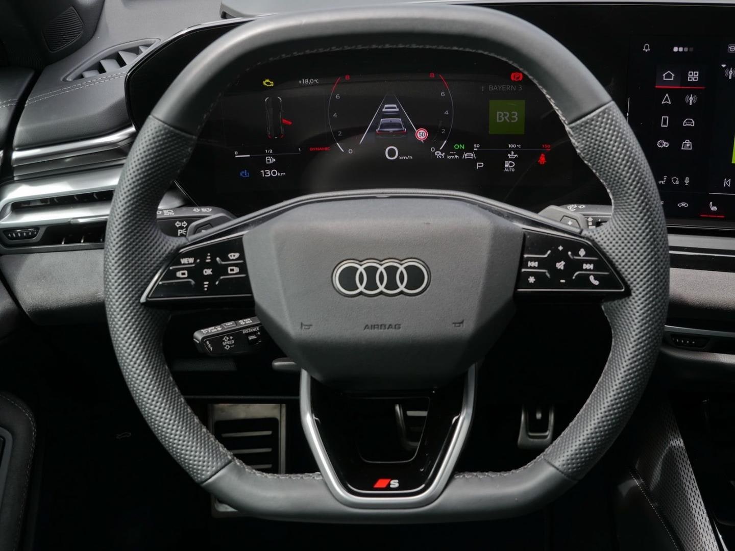Bild über Audi S5 Limousine TFSI 270 kW S tronic - für weitere Informationen kontaktieren Sie den Audi Partner