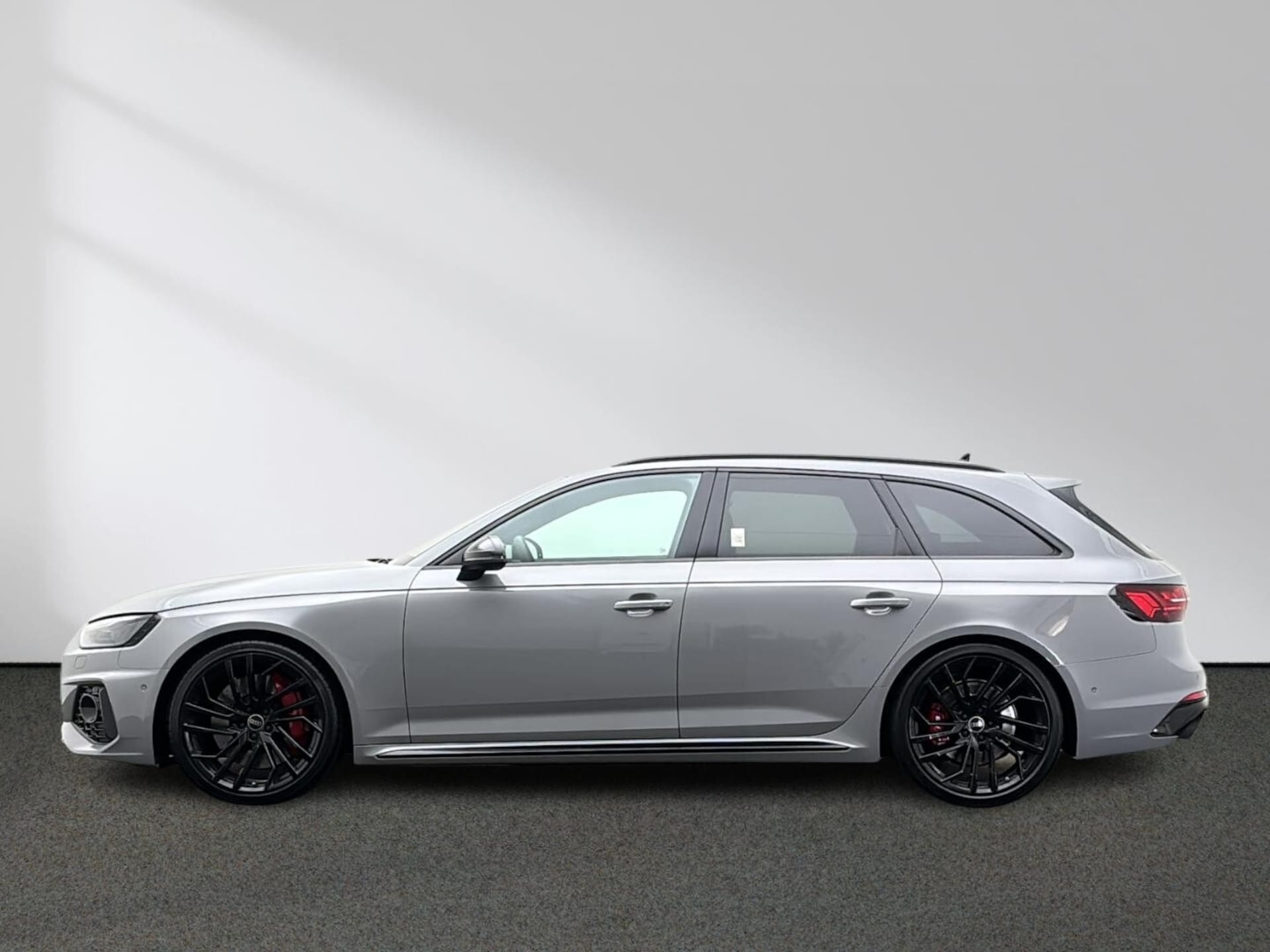 Audi RS 4 Avant