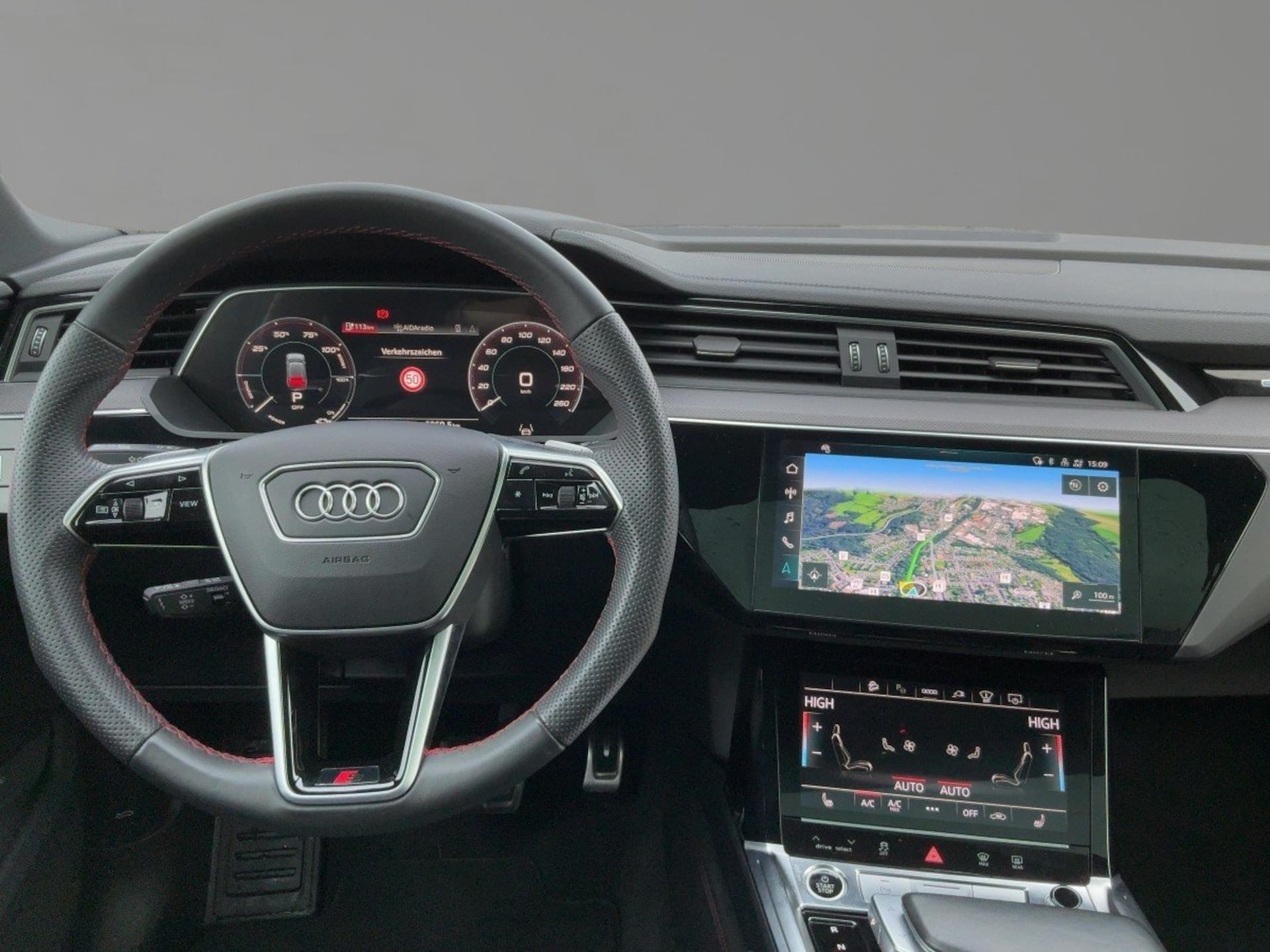 Audi Q8 e-tron S line