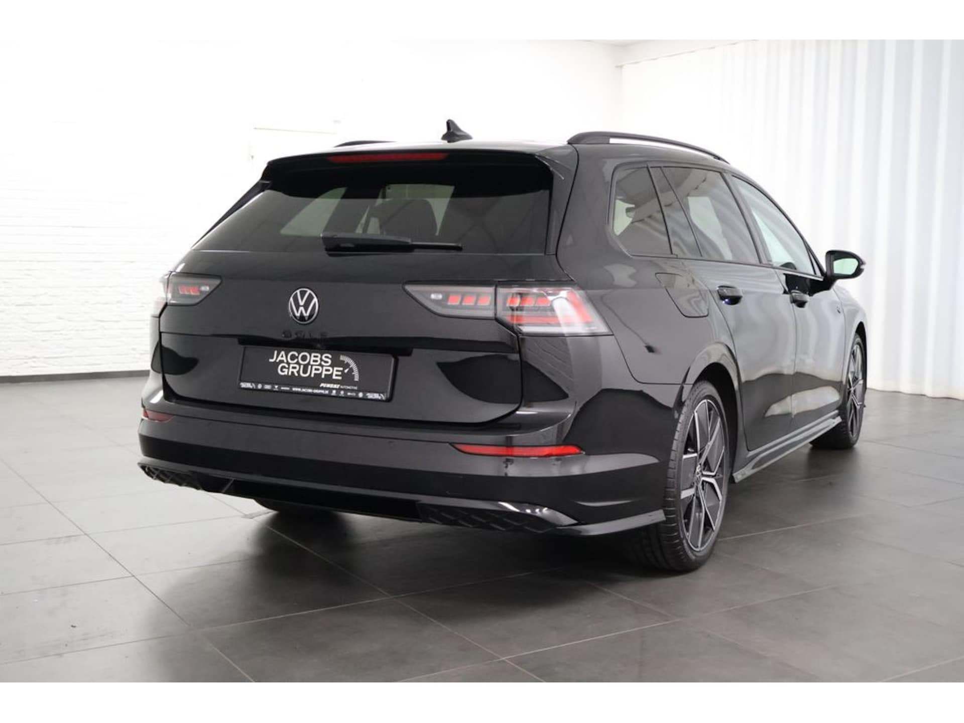 Volkswagen Golf Variant R-Line