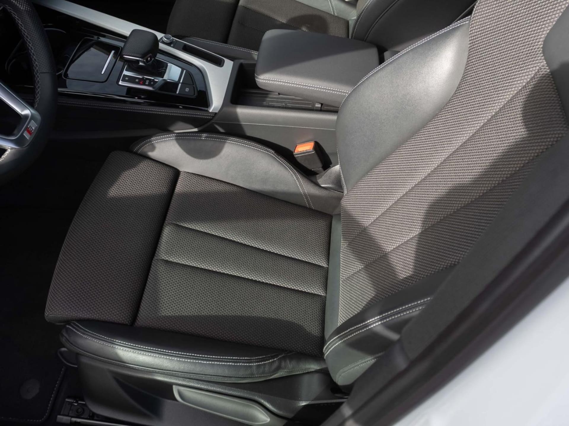 Audi A4 Avant S line