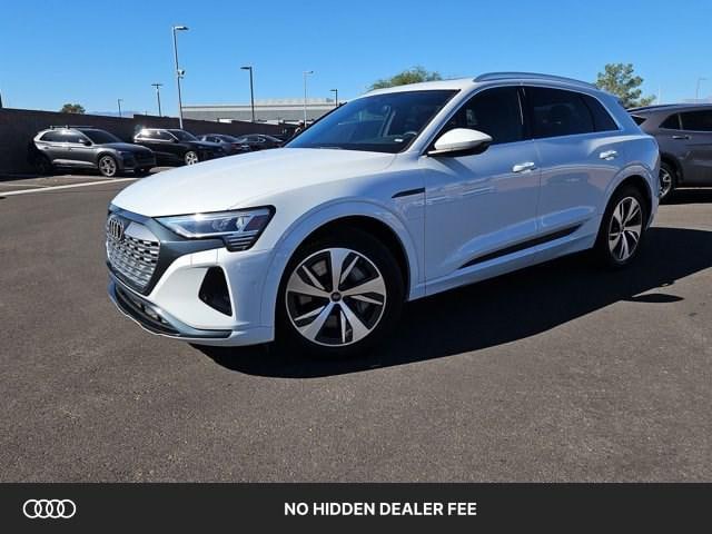 2024 Audi Q8 e-tron