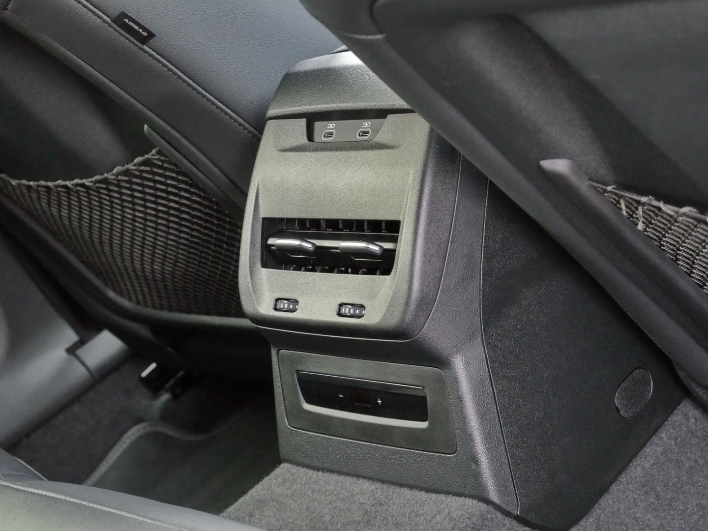 Bild über Audi S5 Limousine TFSI 270 kW S tronic - für weitere Informationen kontaktieren Sie den Audi Partner
