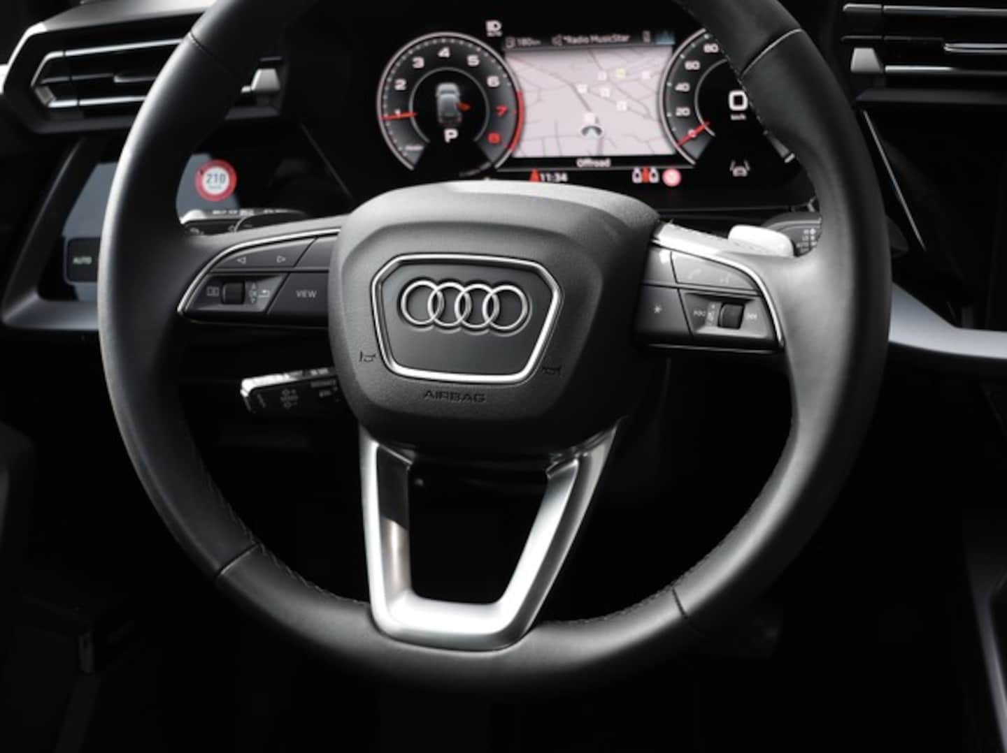 Bild über Audi A3 Sportback S line 35 TFSI S tronic - für weitere Informationen kontaktieren Sie den Audi Partner