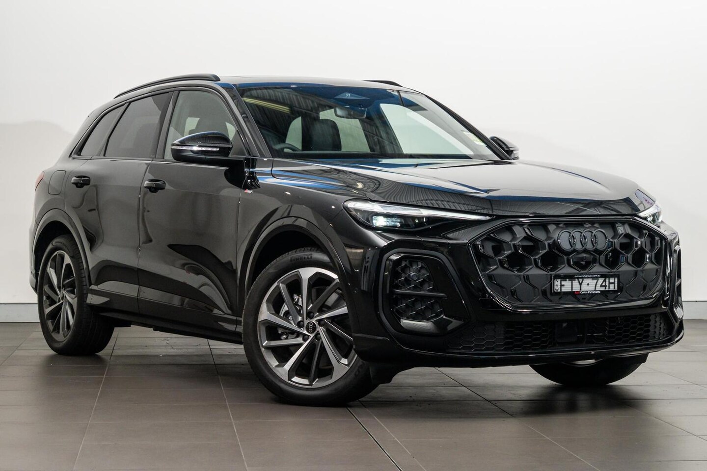 Image about Audi Q5 SUV TDI quattro 150 kW sport