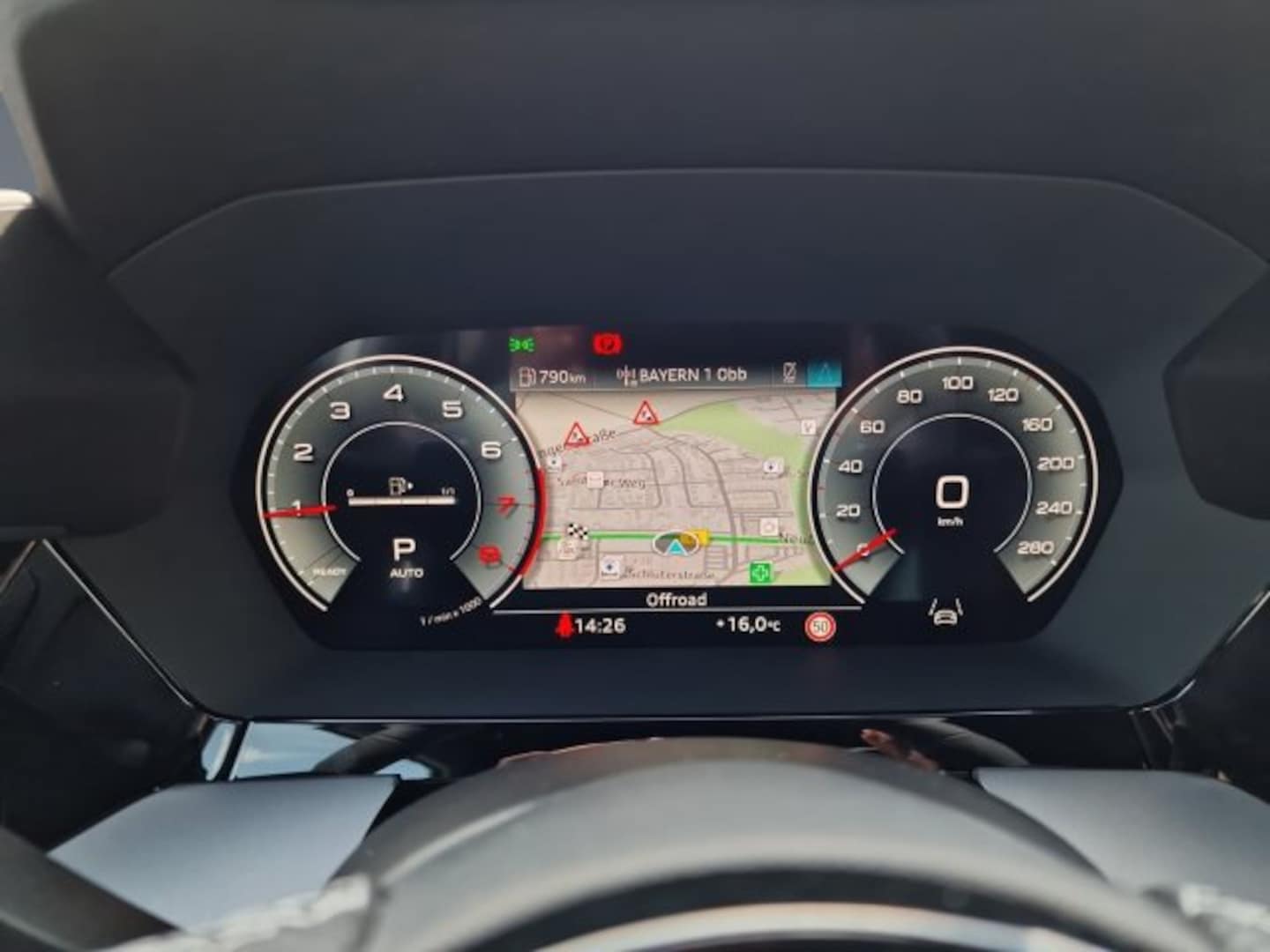 Bild über Audi A3 Sportback S line 35 TFSI S tronic - für weitere Informationen kontaktieren Sie den Audi Partner