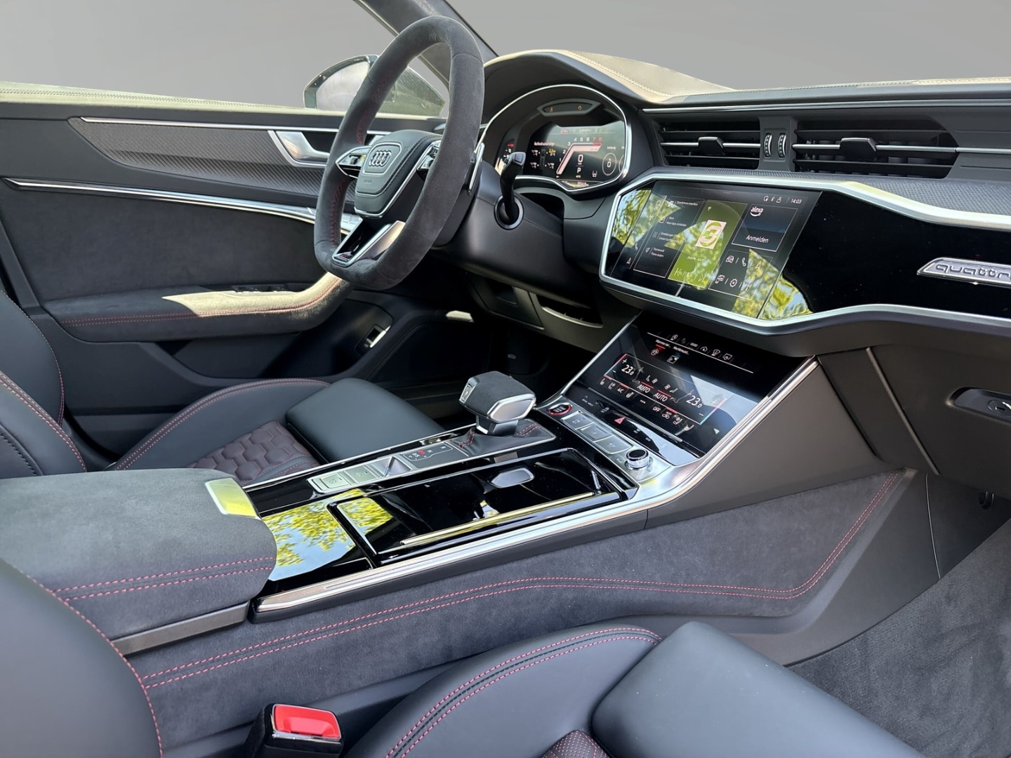 Image about Audi RS 6 Avant performance quattro tiptronic