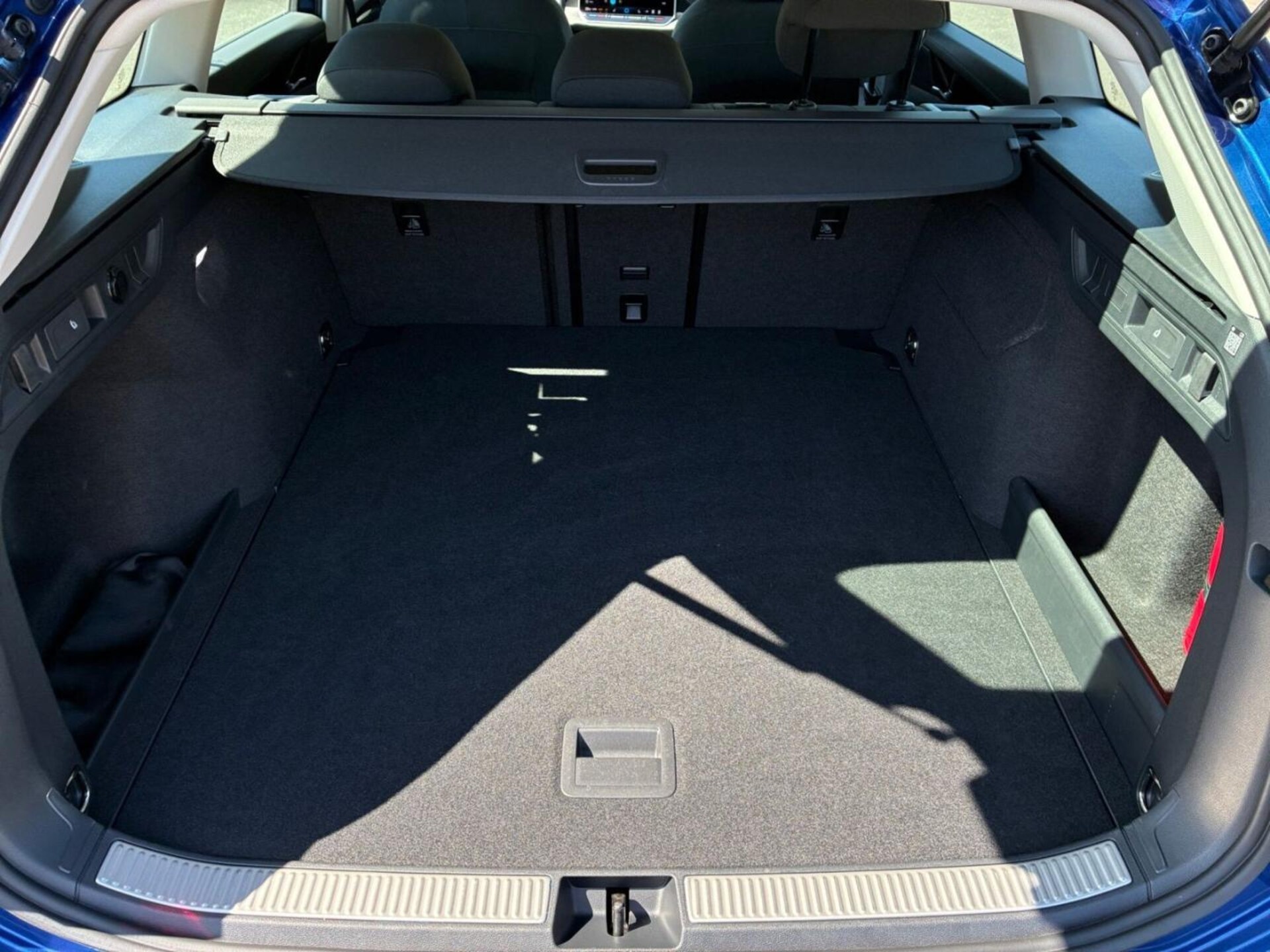 Volkswagen Passat Basis-Modell