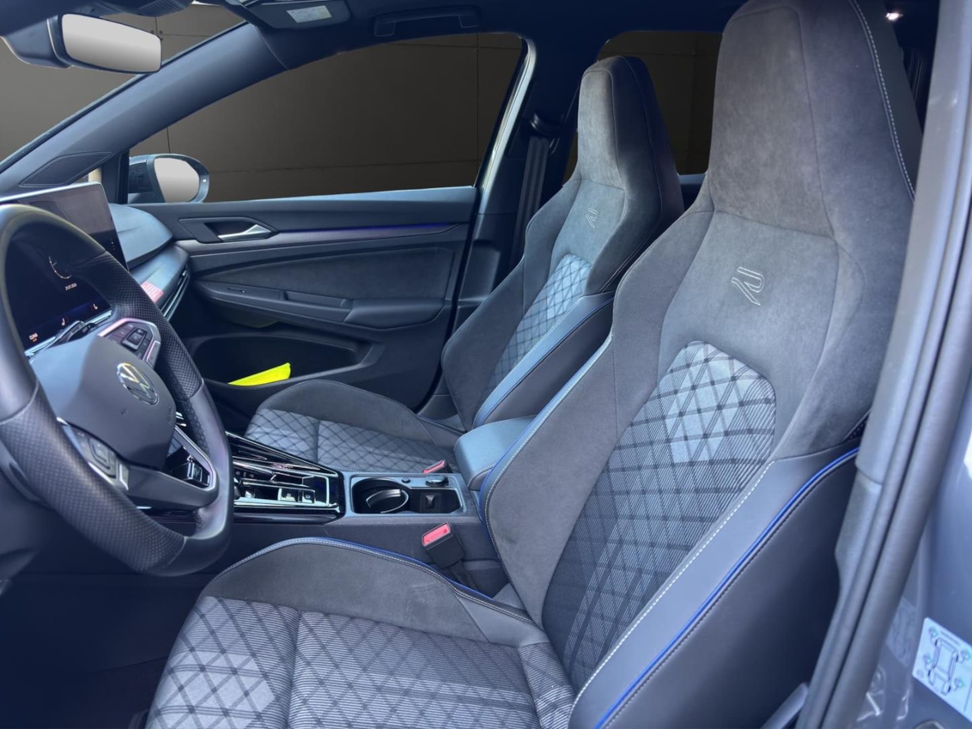 Volkswagen Golf Variant R-Line