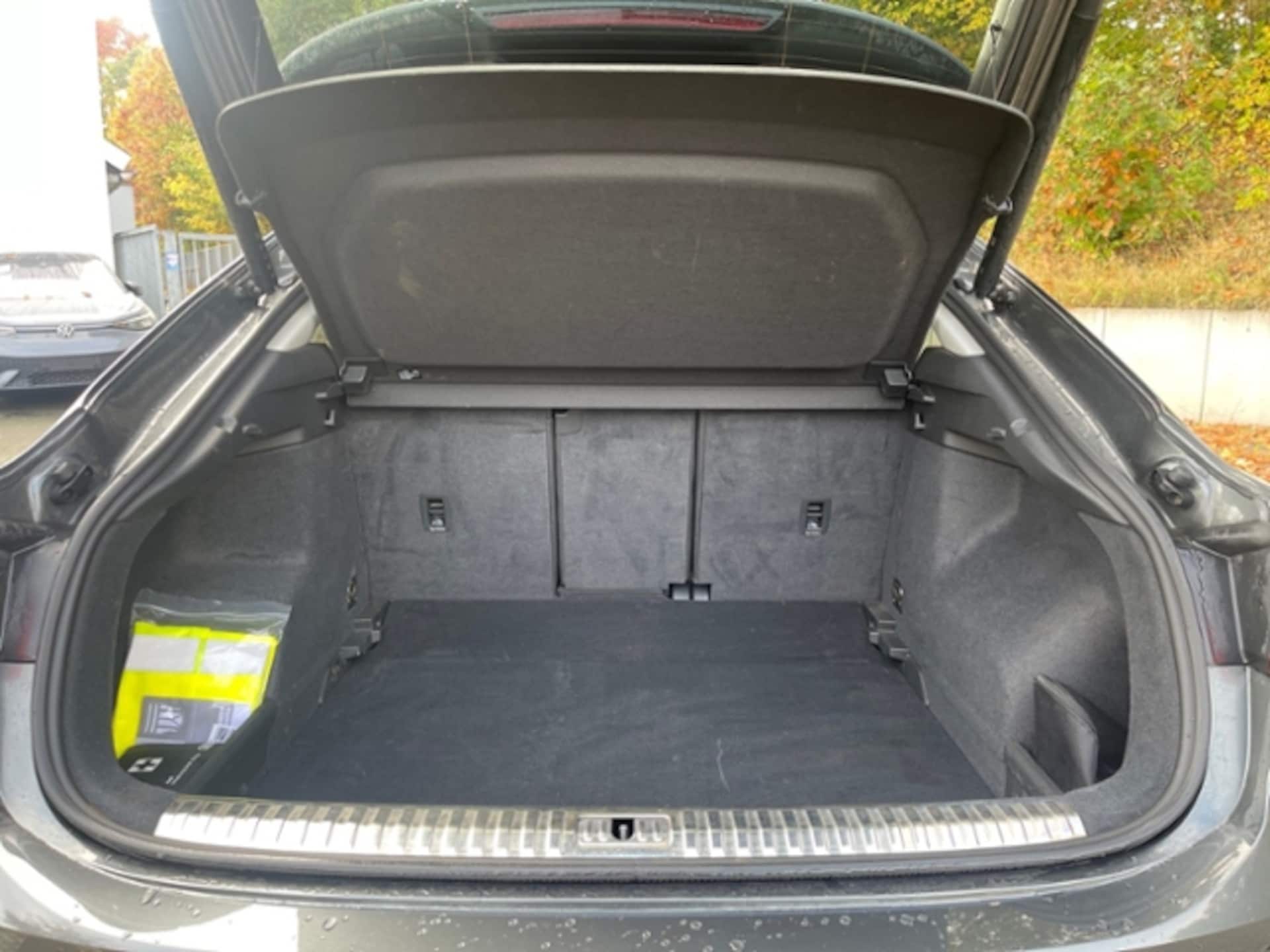 Audi Q3 Sportback S line
