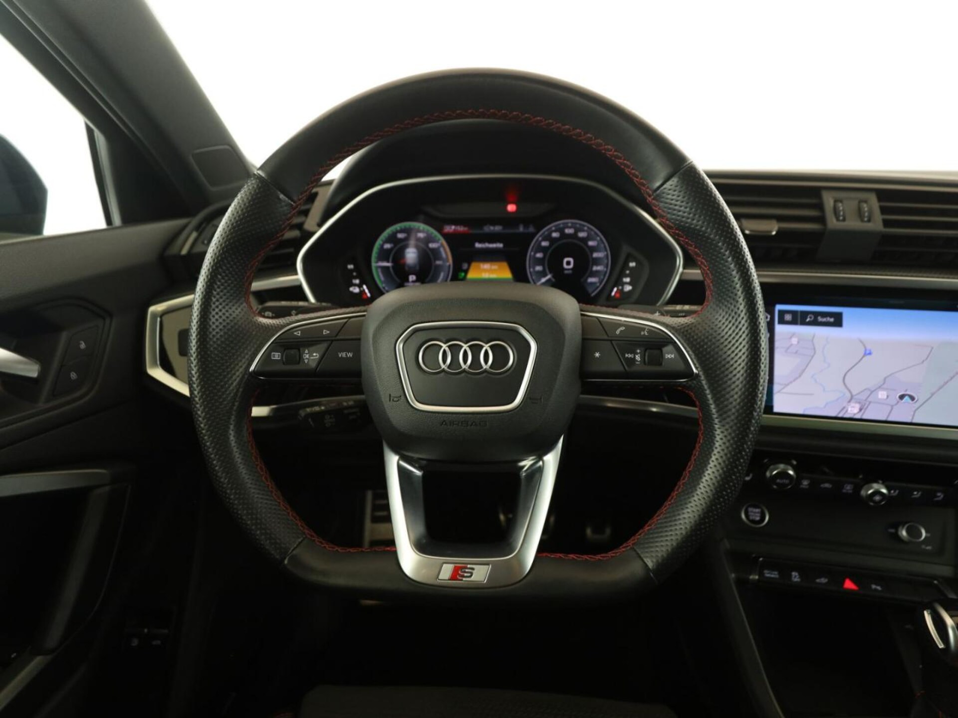 Audi Q3 TFSI e S line