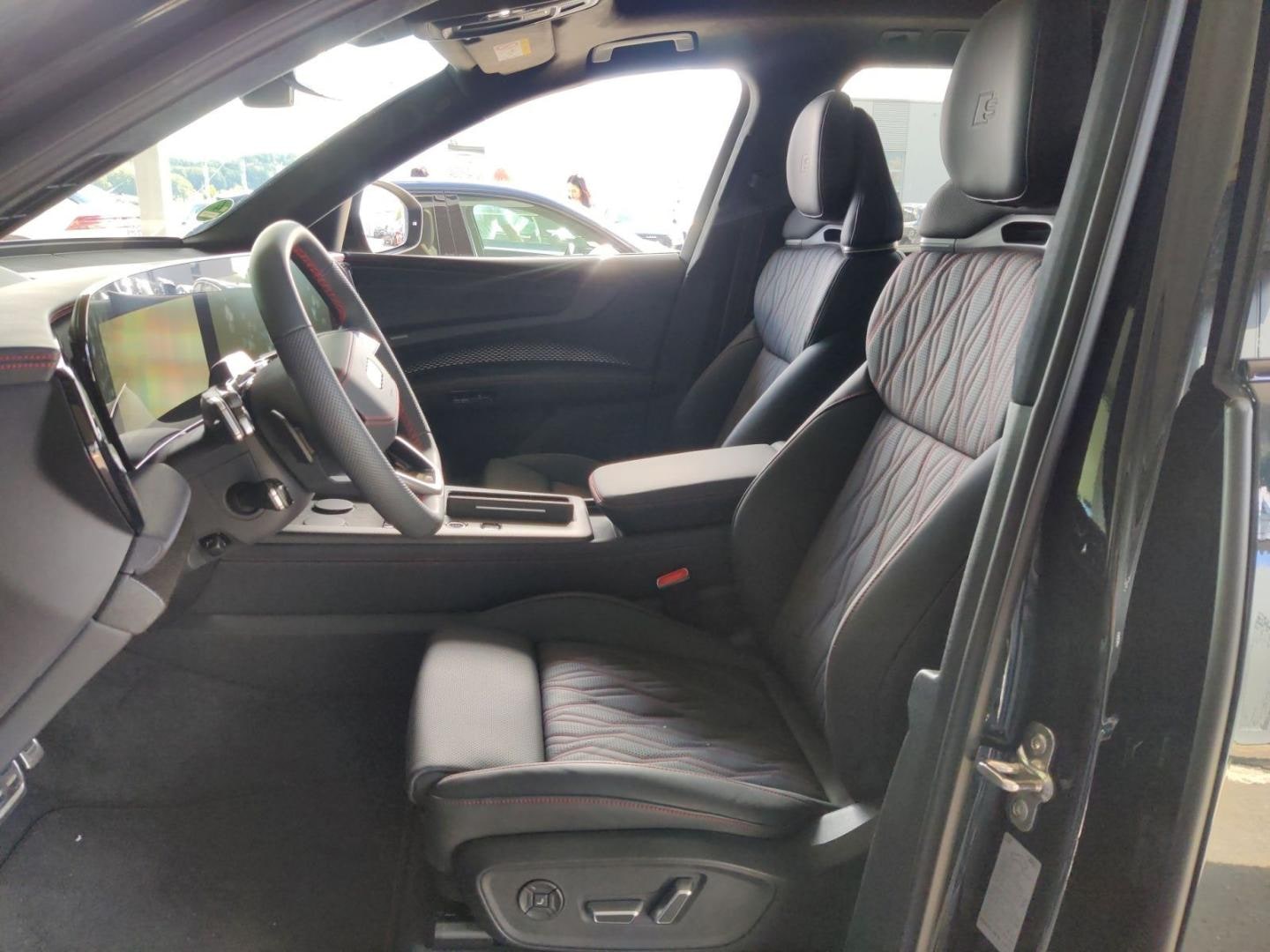 Bild über Audi Q7 SUV TDI quattro 220 kW tiptronic - für weitere Informationen kontaktieren Sie den Audi Partner