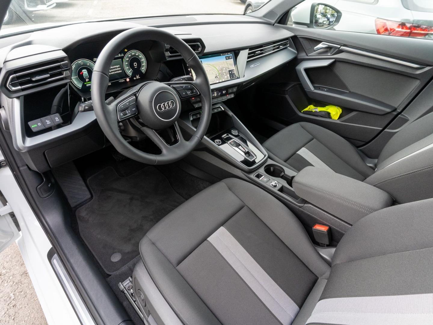 Bild über Audi A3 Sportback TFSI e TFSI e 150 kW S tronic - für weitere Informationen kontaktieren Sie den Audi Partner