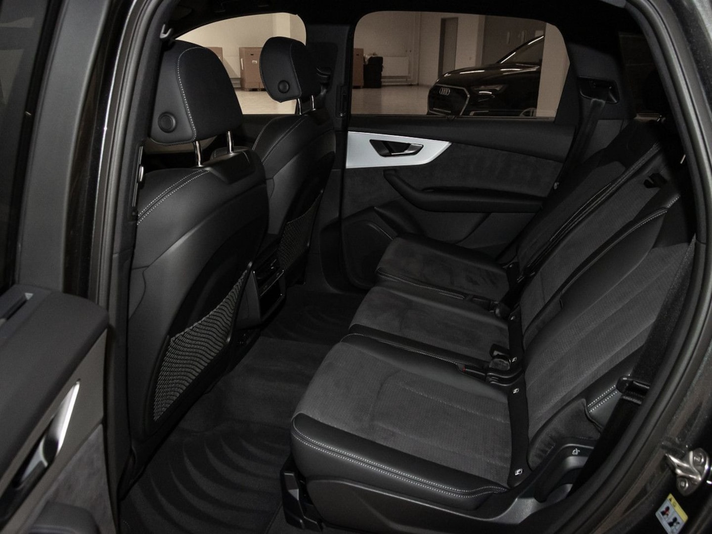 Bild über Audi Q7 SUV S line business TDI quattro 210 kW tiptronic - für weitere Informationen kontaktieren Sie den Audi Partner