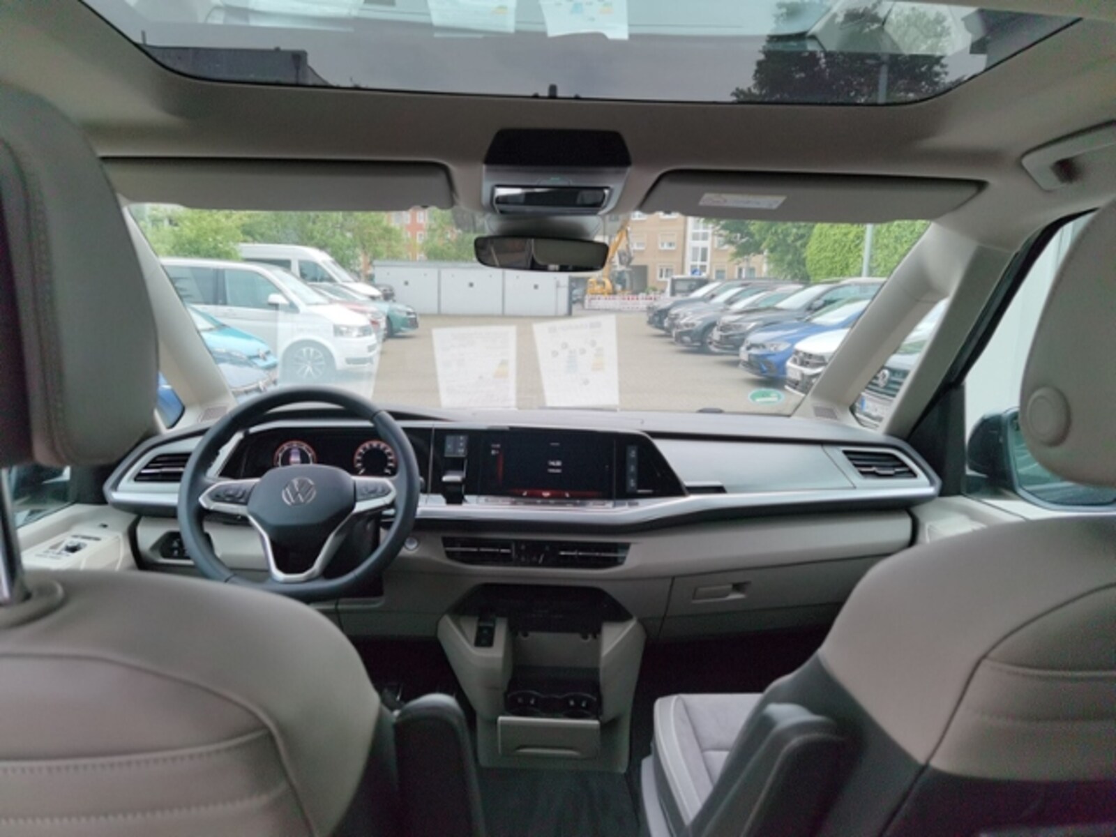 Volkswagen Multivan Langversion – Bild 7