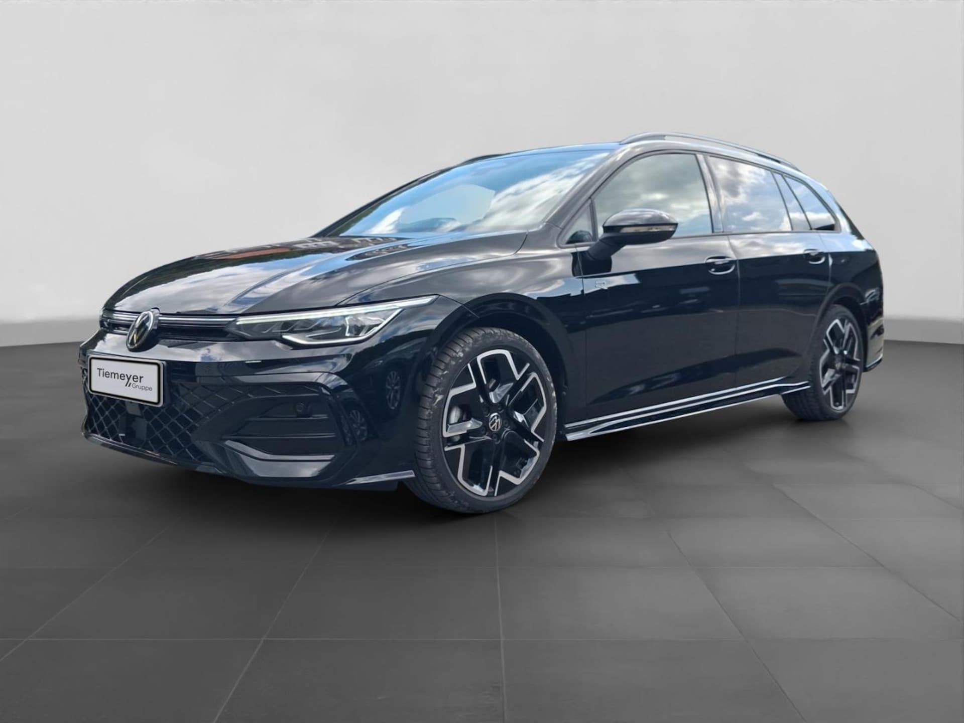 Volkswagen Golf Variant R-Line