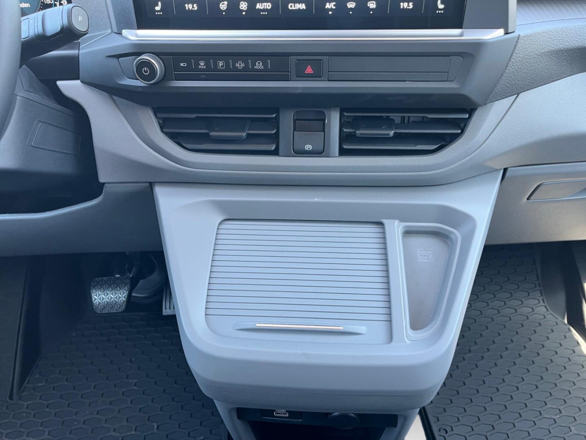 Volkswagen Transporter Kasten langer Radstand