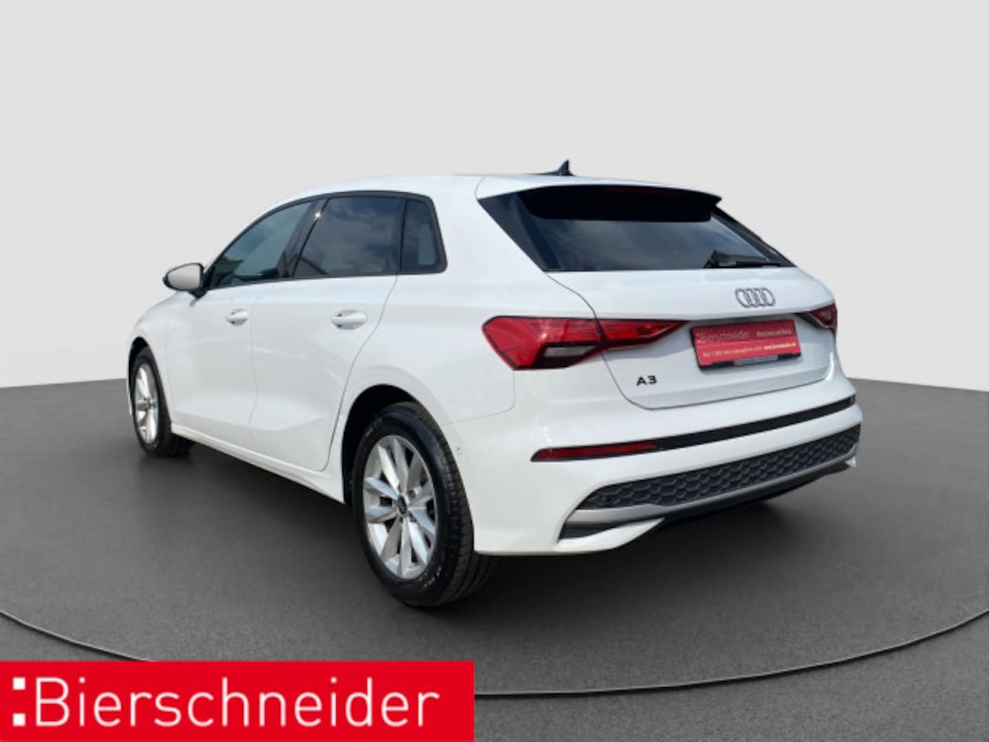 Bild über Audi A3 Sportback 30 TFSI Schaltgetriebe - für weitere Informationen kontaktieren Sie den Audi Partner