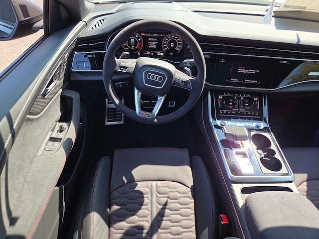 2026 Audi RS Q8 SUV performance