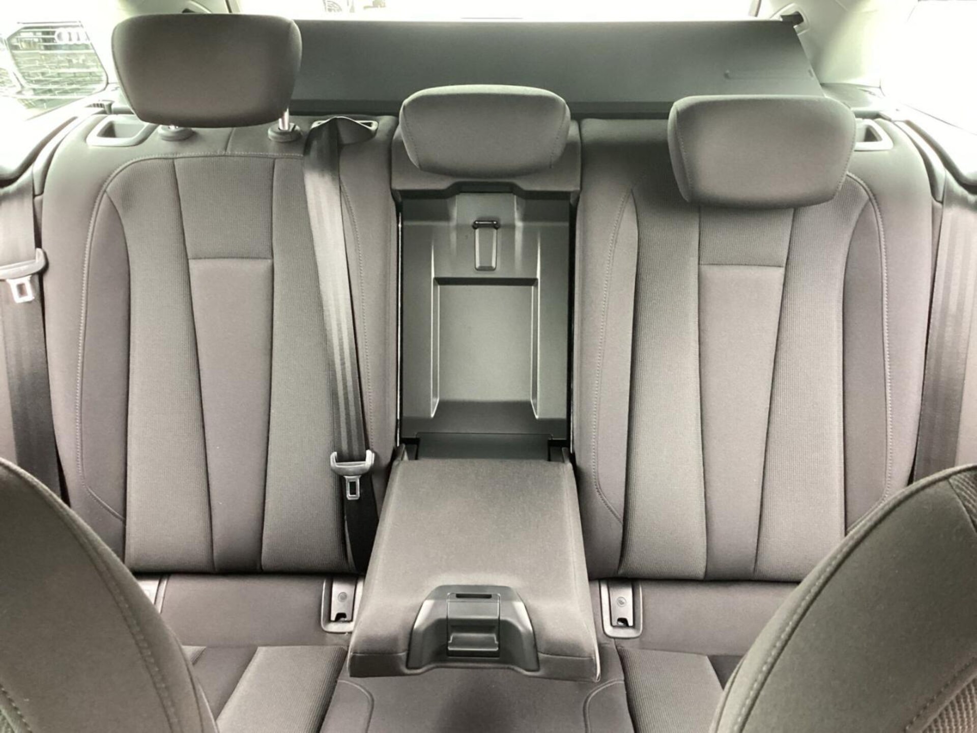 Audi A4 Avant S line