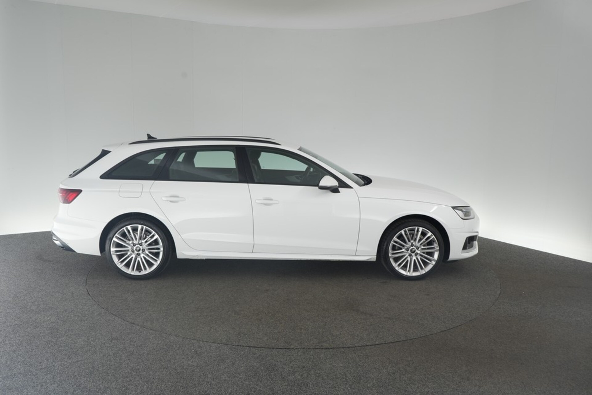 Audi A4 Avant Advanced