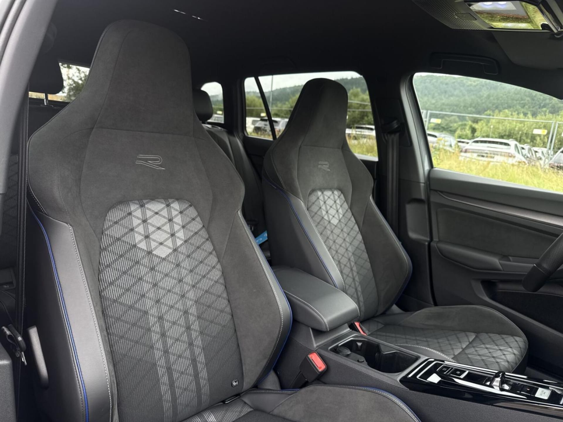 Volkswagen Golf Variant R-Line