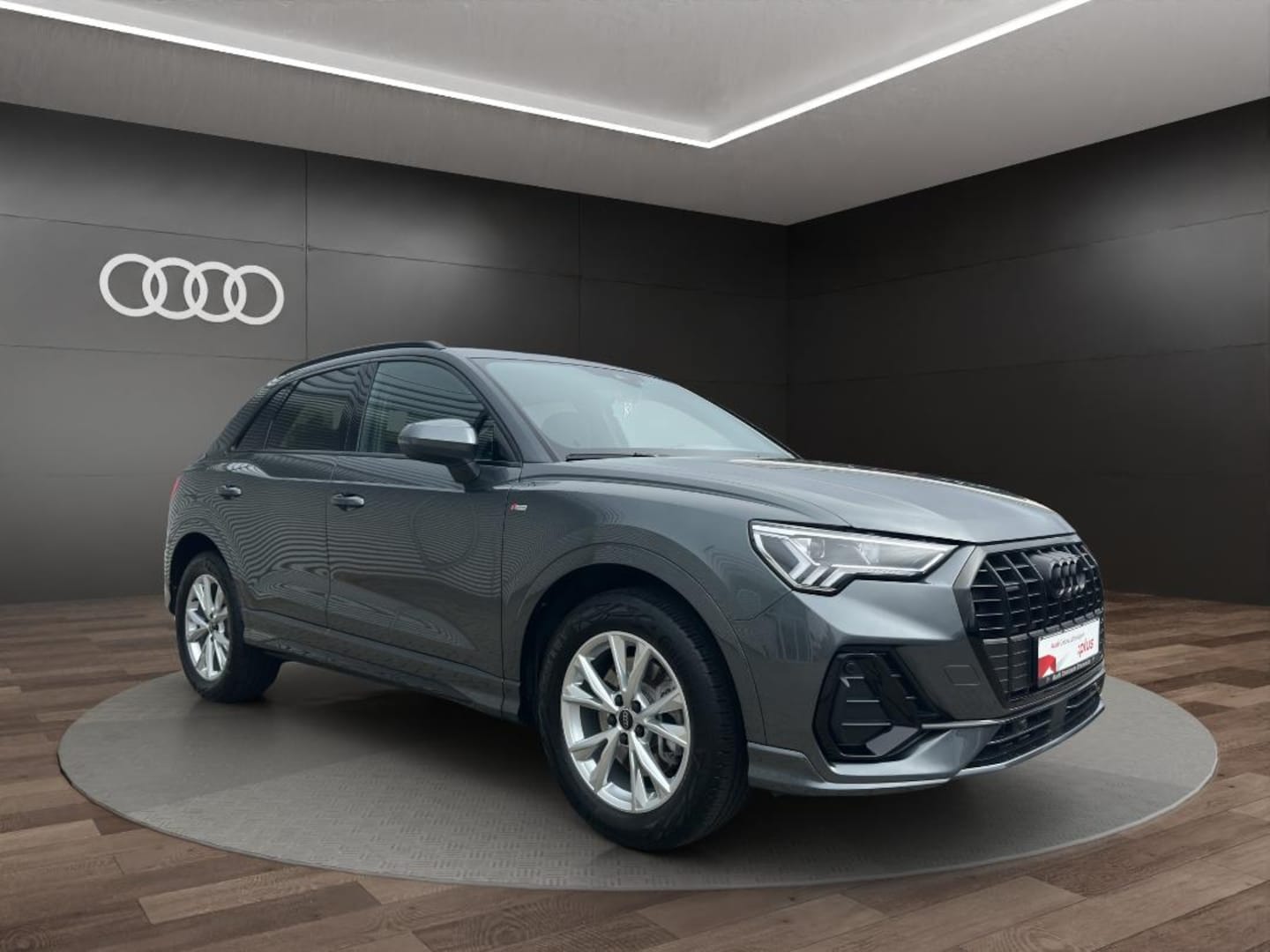 Bild über Audi Q3 S line 40 TFSI quattro S tronic - für weitere Informationen kontaktieren Sie den Audi Partner