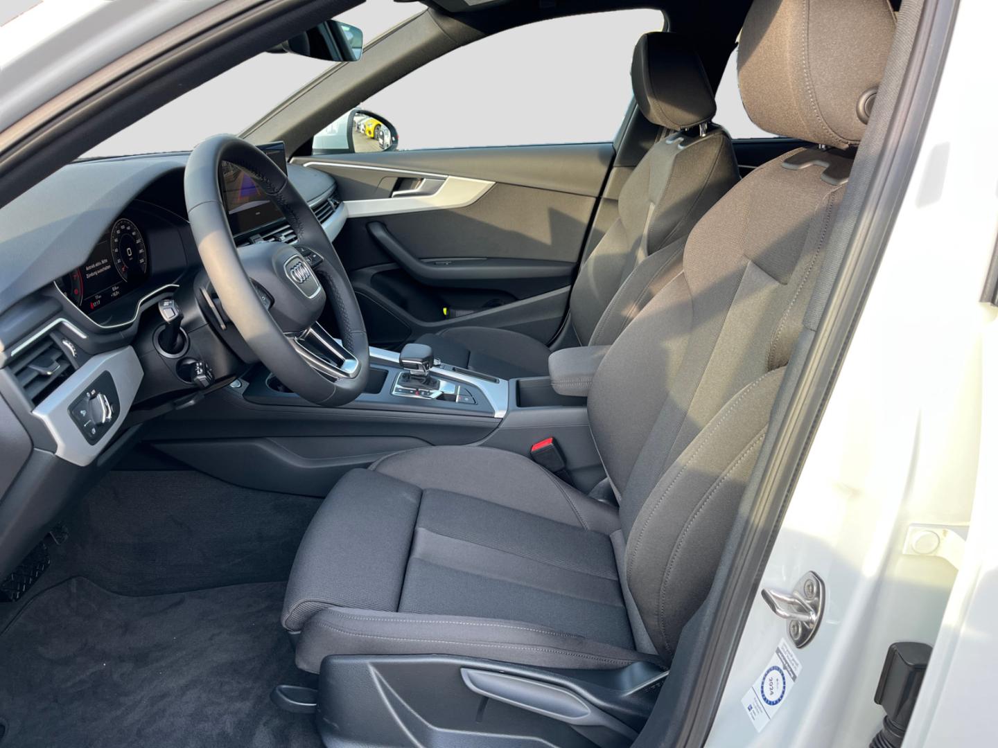 Image about Audi A4 Avant S line 35 TFSI S tronic