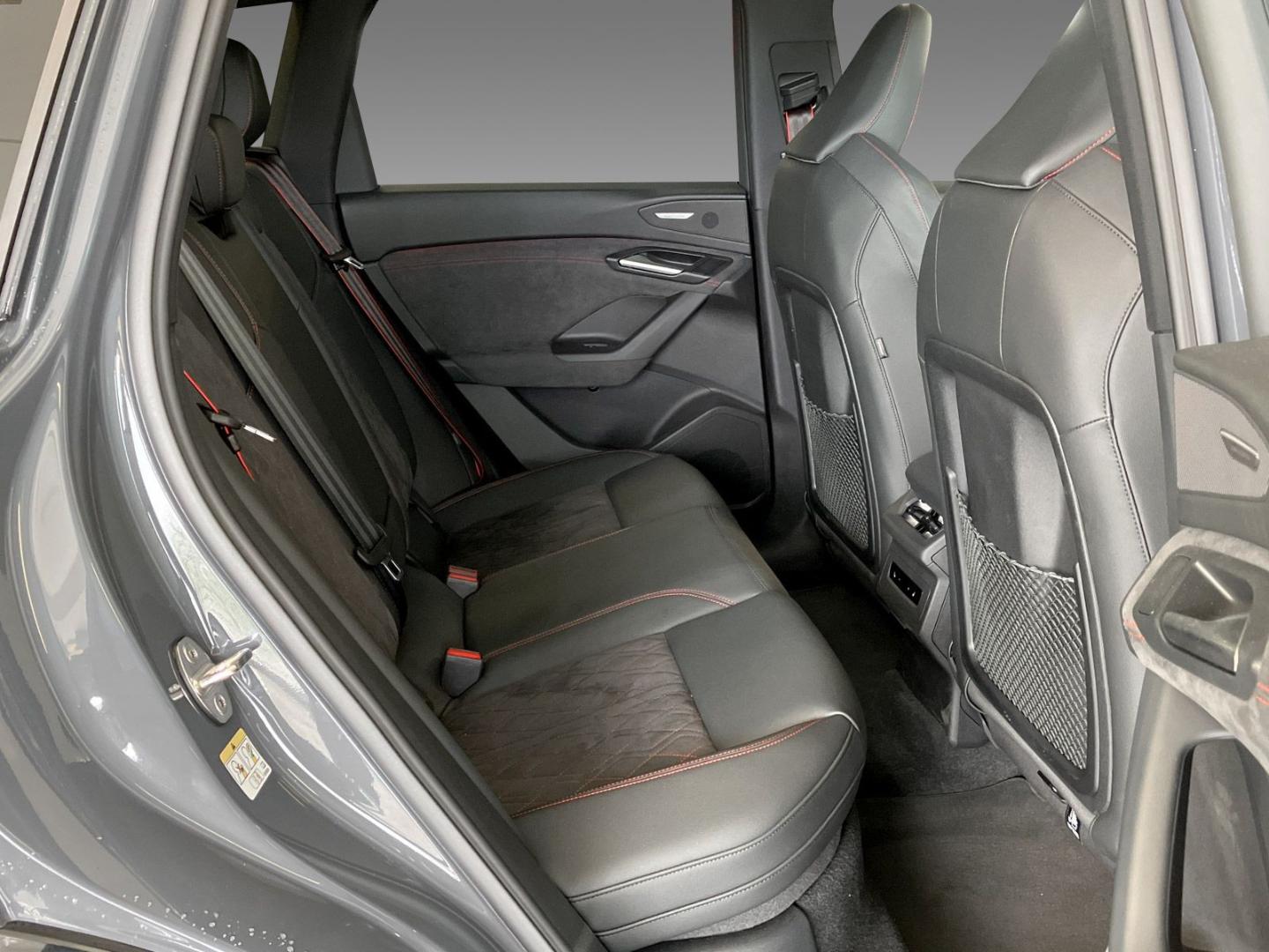 Image about Audi SQ6 SUV e-tron e-tron quattro