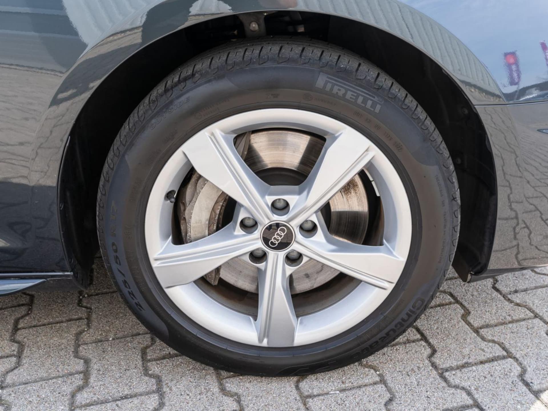 Audi A4 Avant Advanced