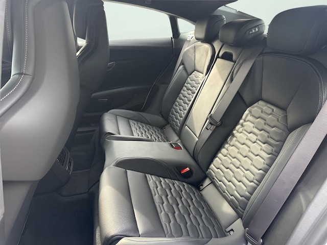 2026 Audi RS e-tron GT Performance Base - Photo 24