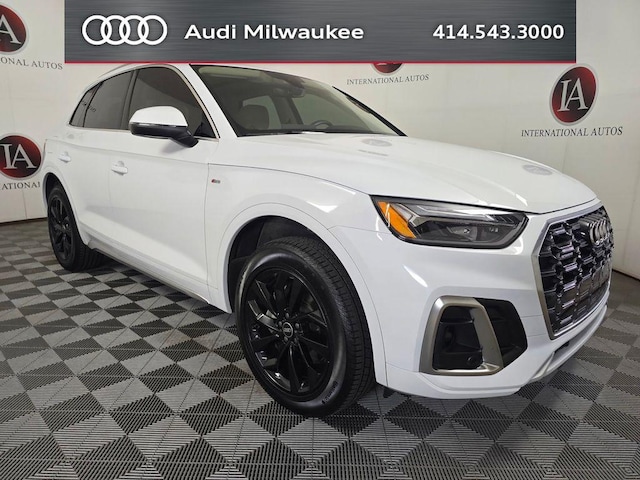 Photo of 2023 Audi Q5 