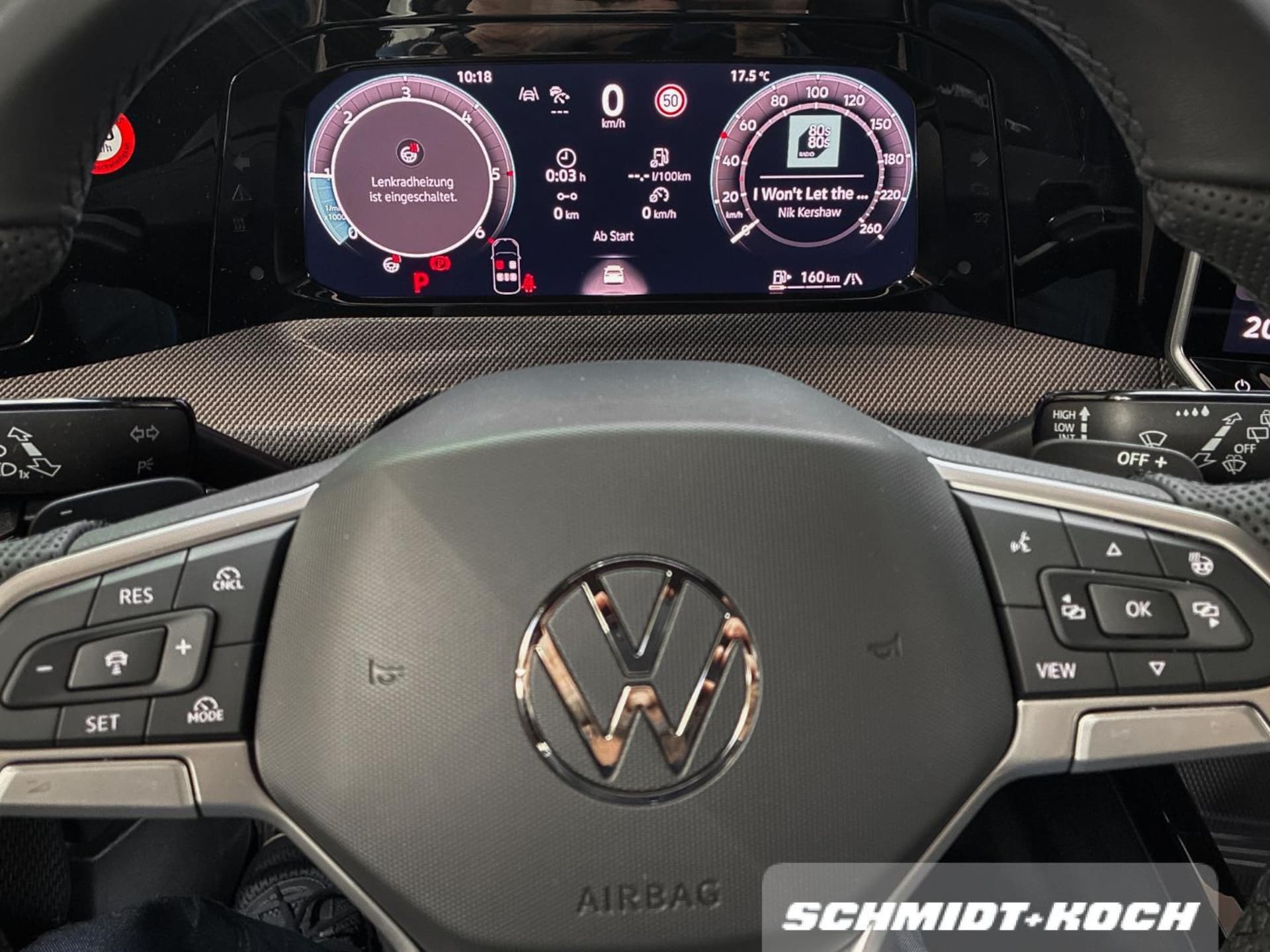 Volkswagen Golf R-Line