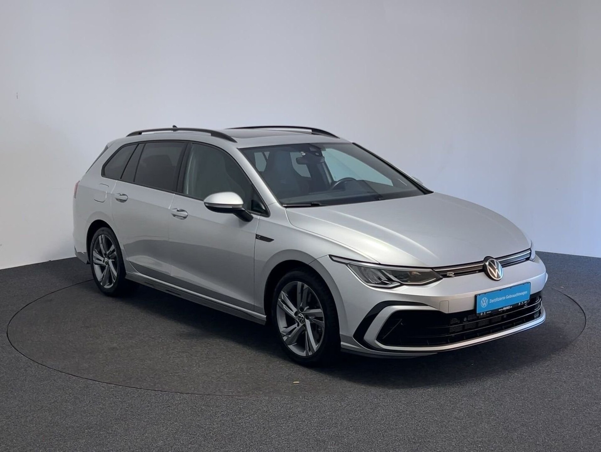 Volkswagen Golf Variant R-Line