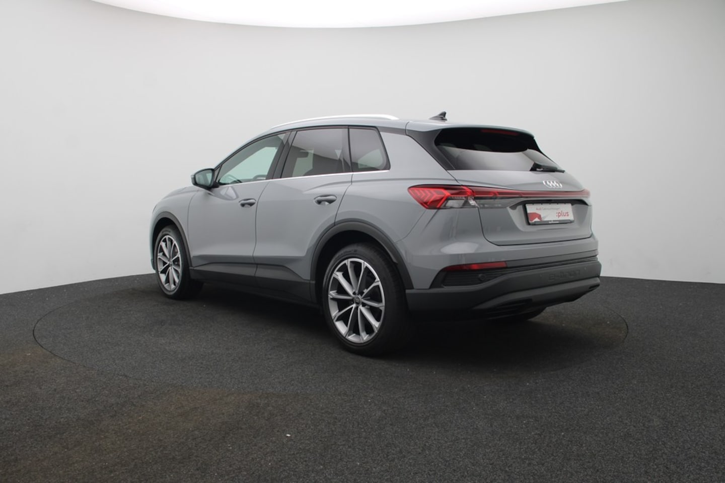 Bild über Audi Q4 e-tron 40 e-tron - für weitere Informationen kontaktieren Sie den Audi Partner