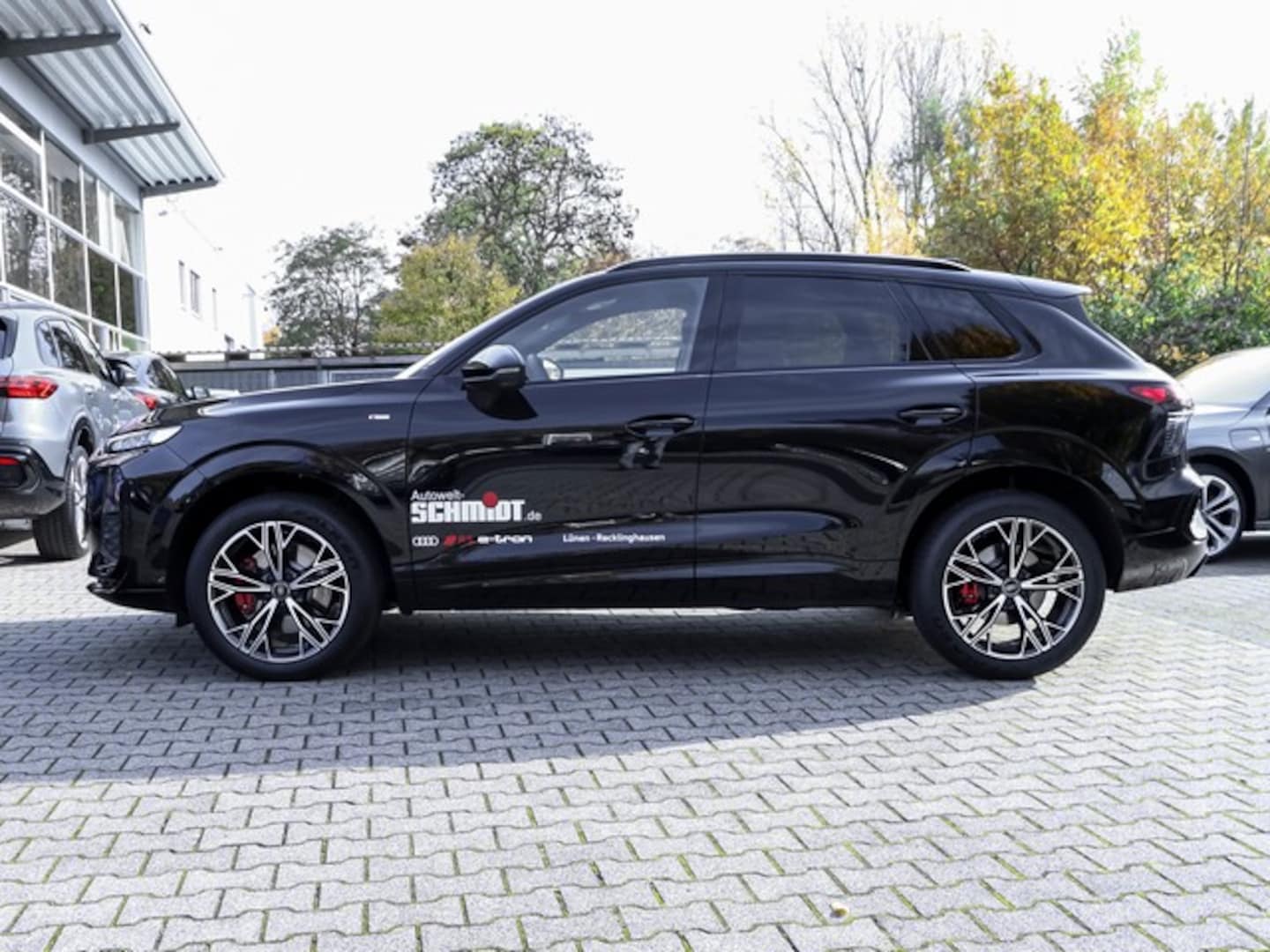 Bild über Audi Q3 SUV TFSI quattro 195 kW S tronic - für weitere Informationen kontaktieren Sie den Audi Partner