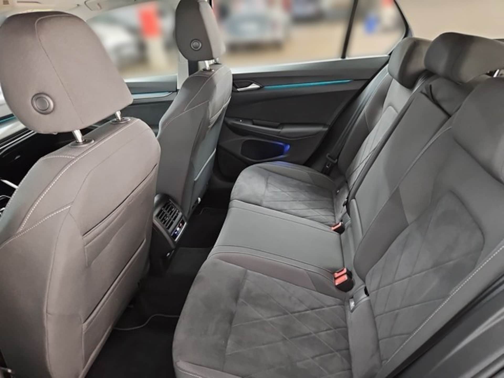 Volkswagen Golf Style