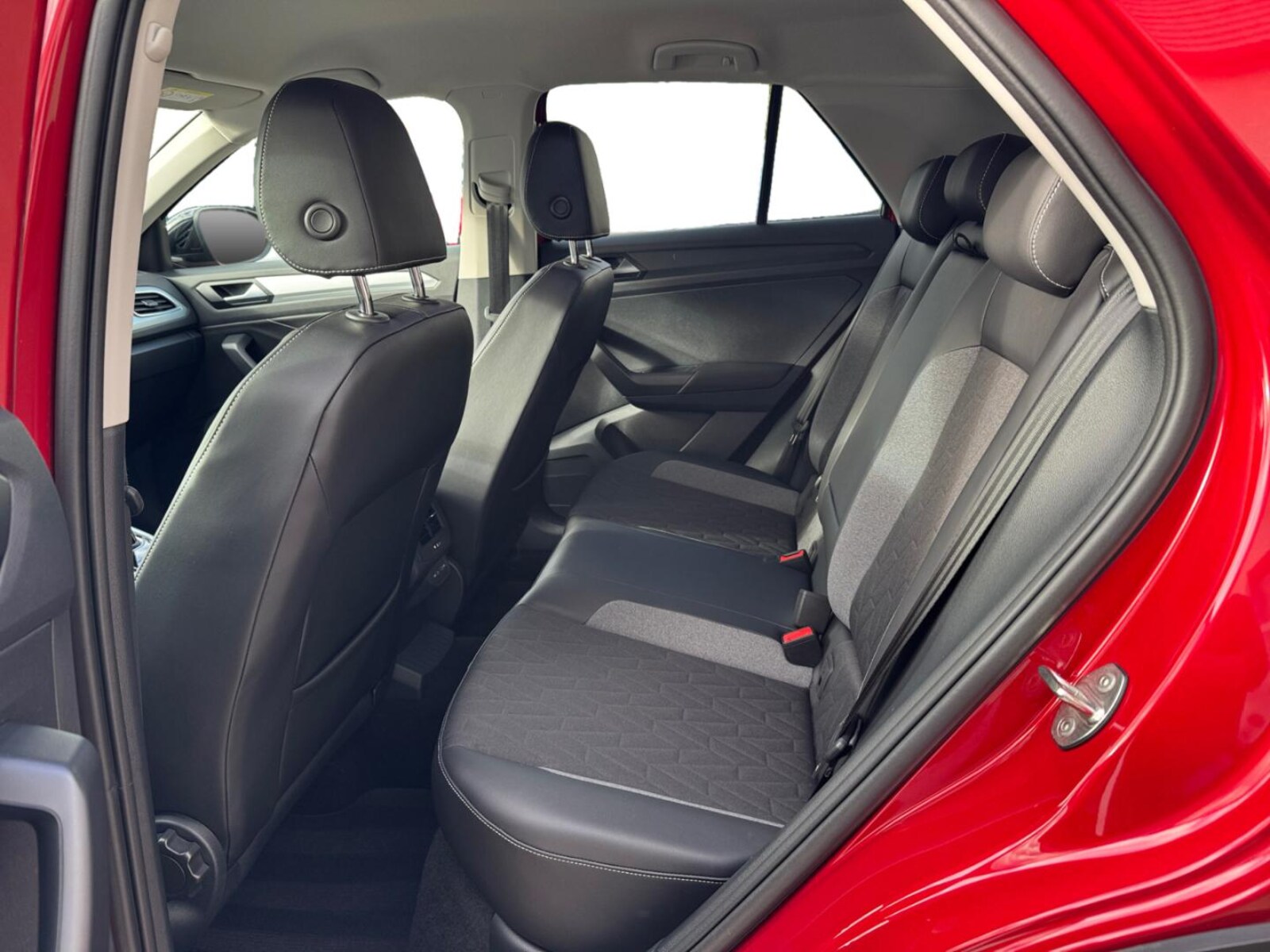 Volkswagen T-Roc – Bild 12