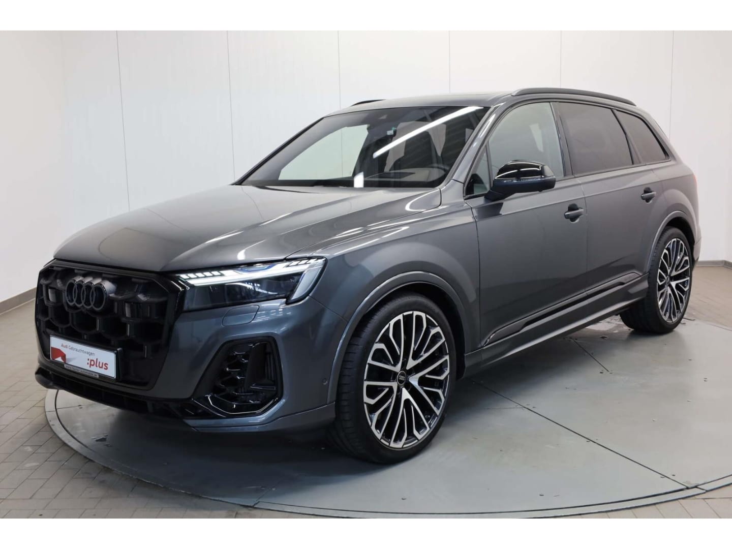 Bild über Audi SQ7 SUV TFSI quattro tiptronic - für weitere Informationen kontaktieren Sie den Audi Partner