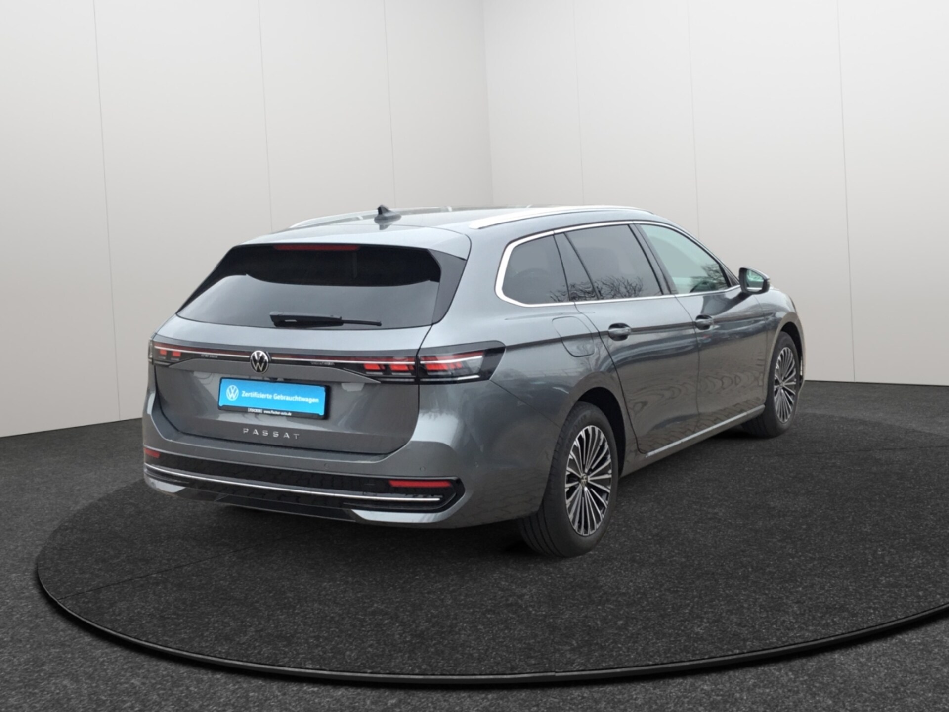 Volkswagen Passat Elegance