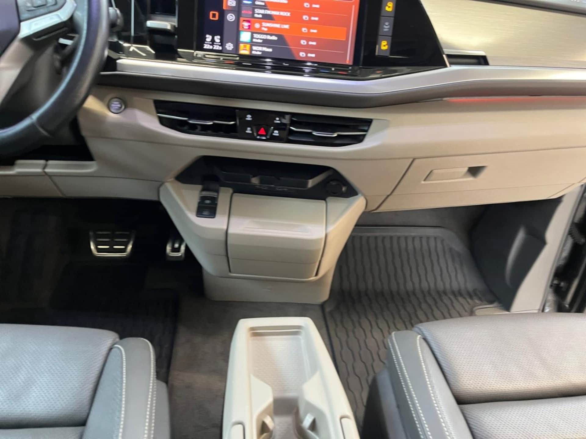 Volkswagen Multivan Style