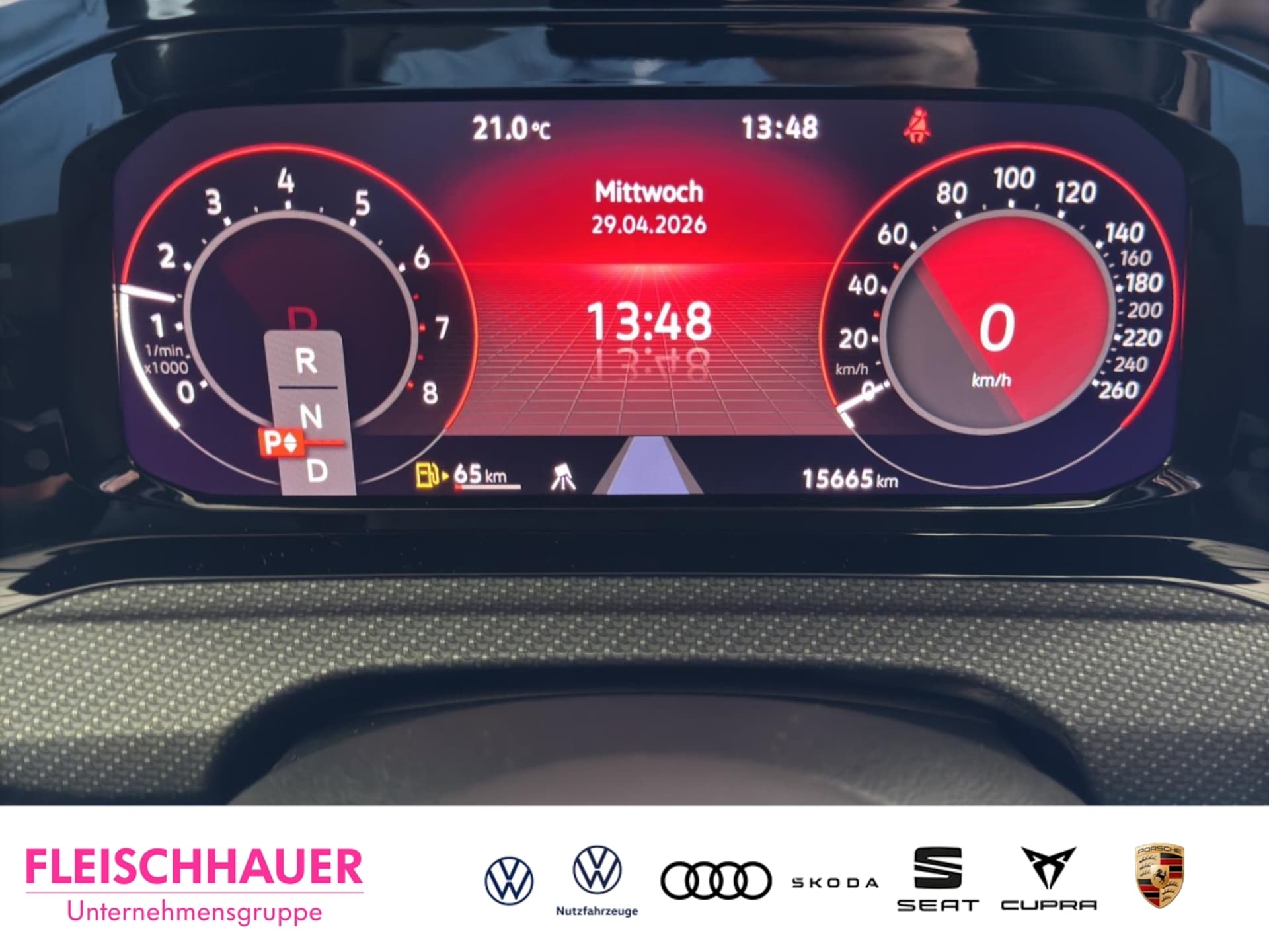 Volkswagen Golf R-Line