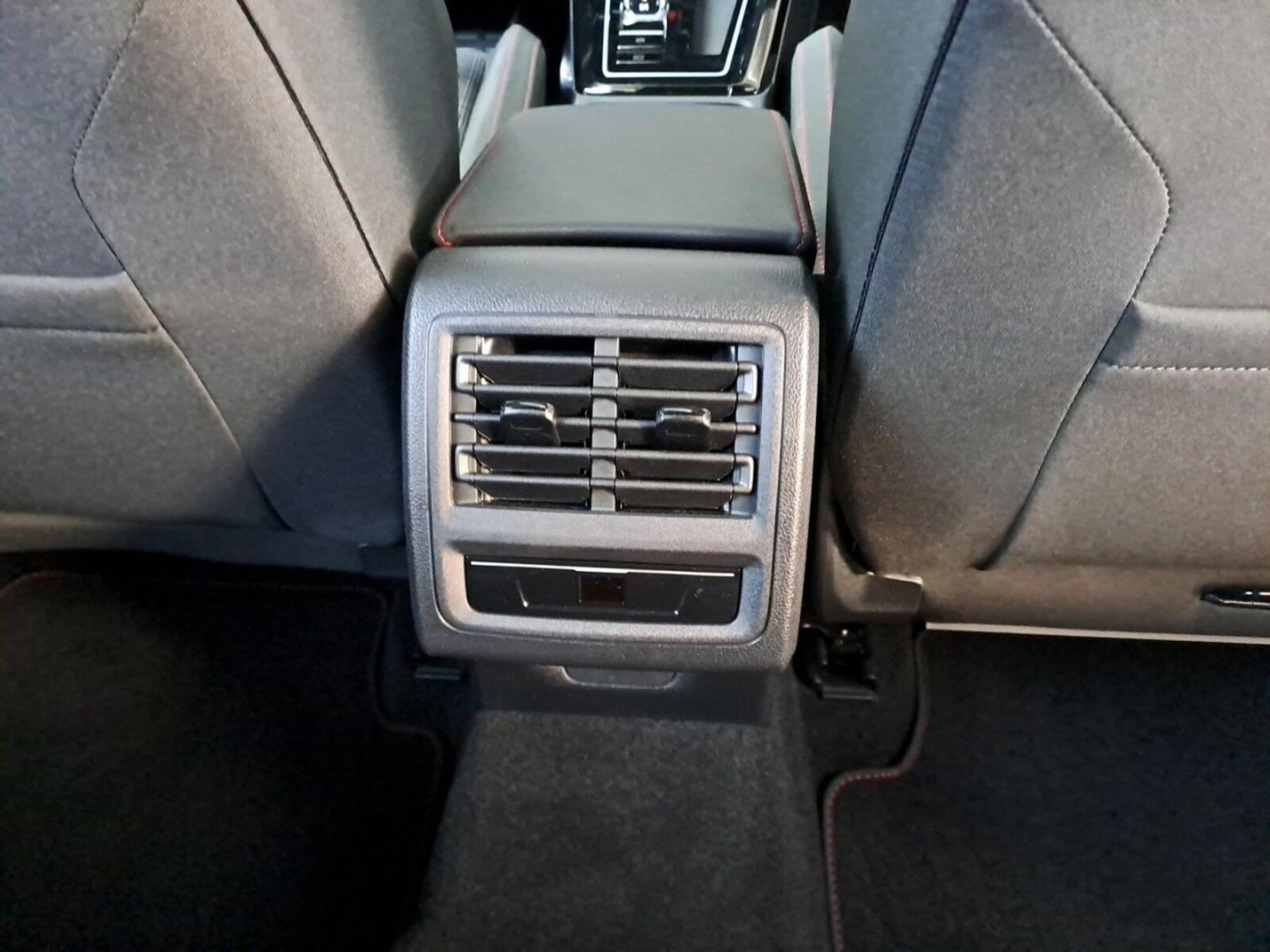 Volkswagen Golf – Bild 17