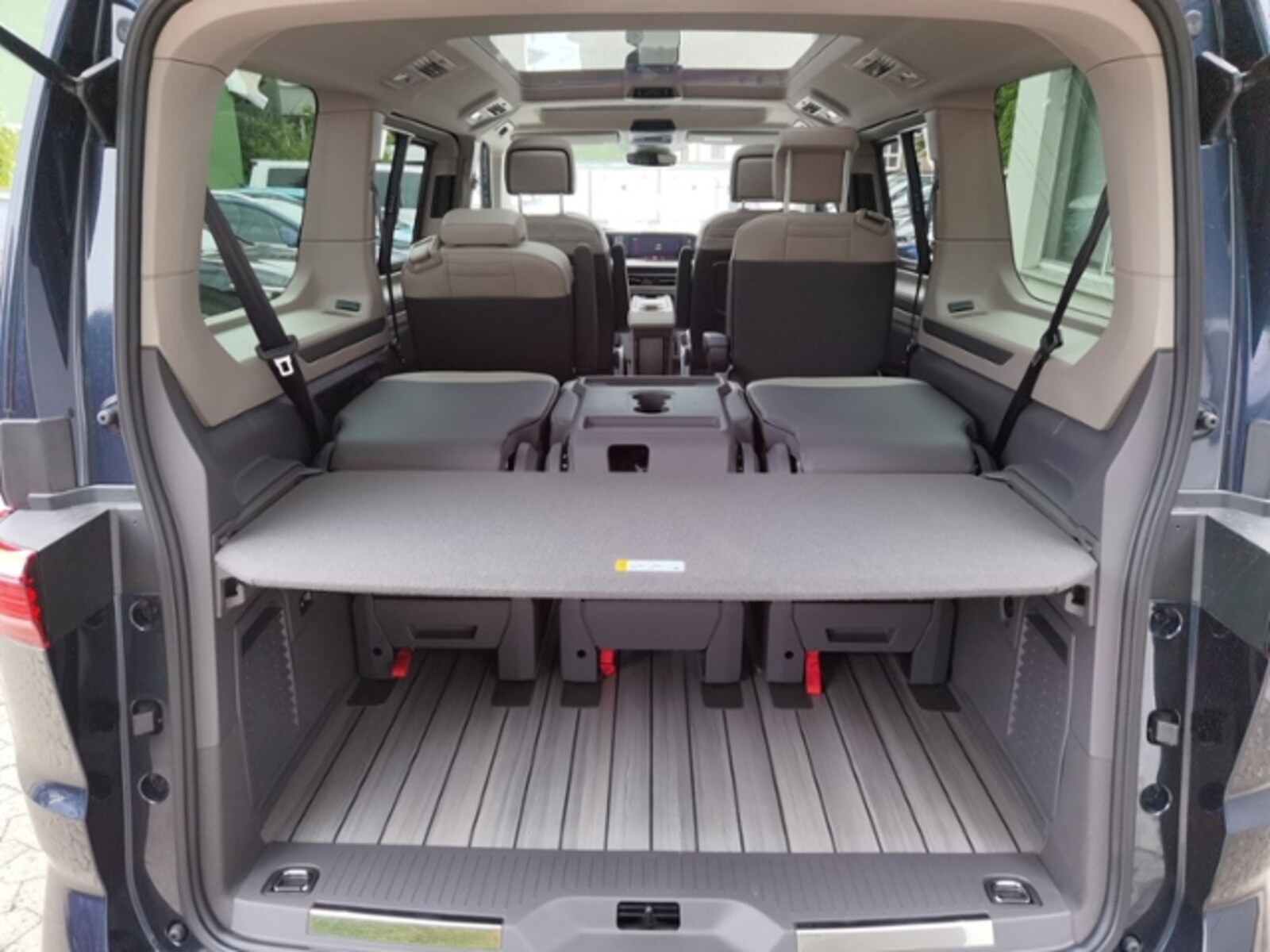 Volkswagen Multivan Langversion – Bild 15