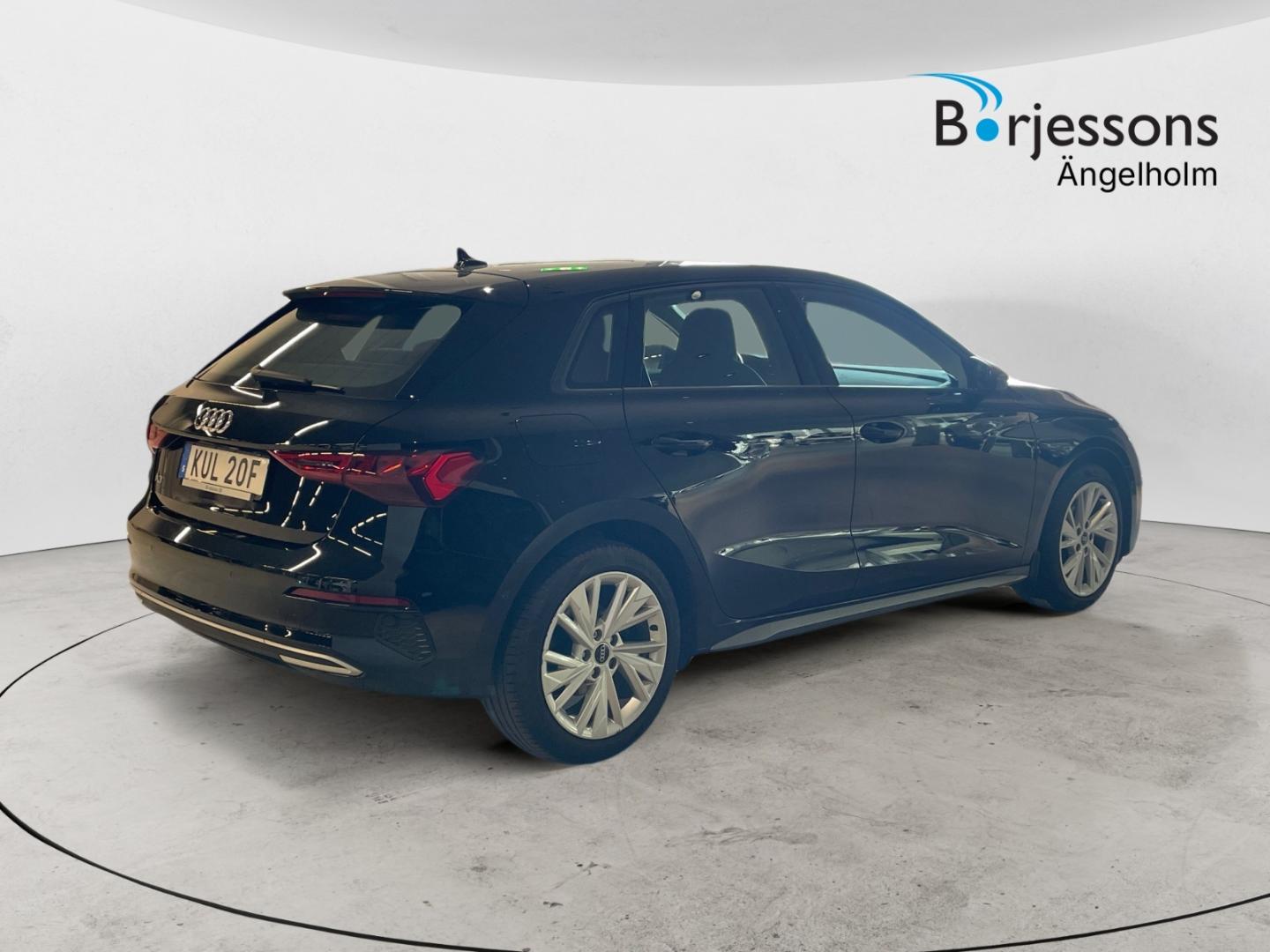 Bild som visar&nbsp;Audi A3 Sportback&nbsp;A3 Sportback 35 TFSI Proline advanced 150 hk 6-växlad - för mer information kontakta din Audi Partner