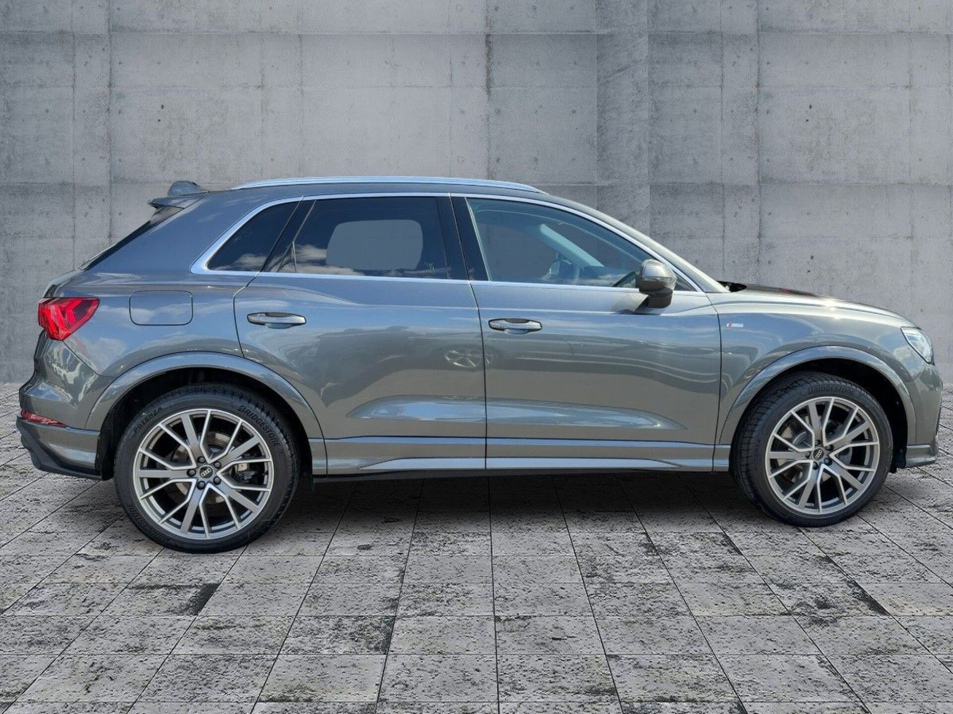 Audi Q3 SUV S line