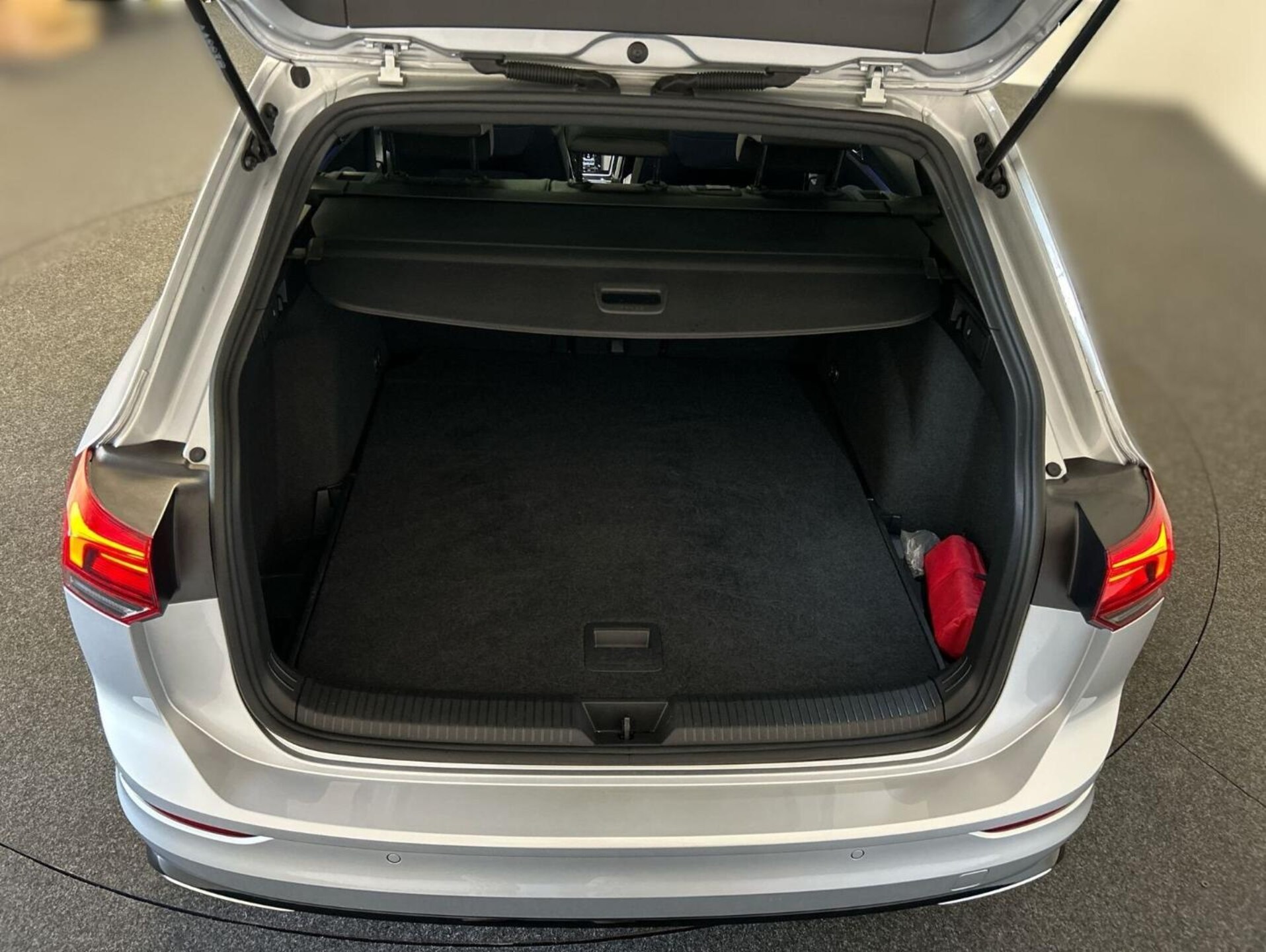 Volkswagen Golf Variant R-Line
